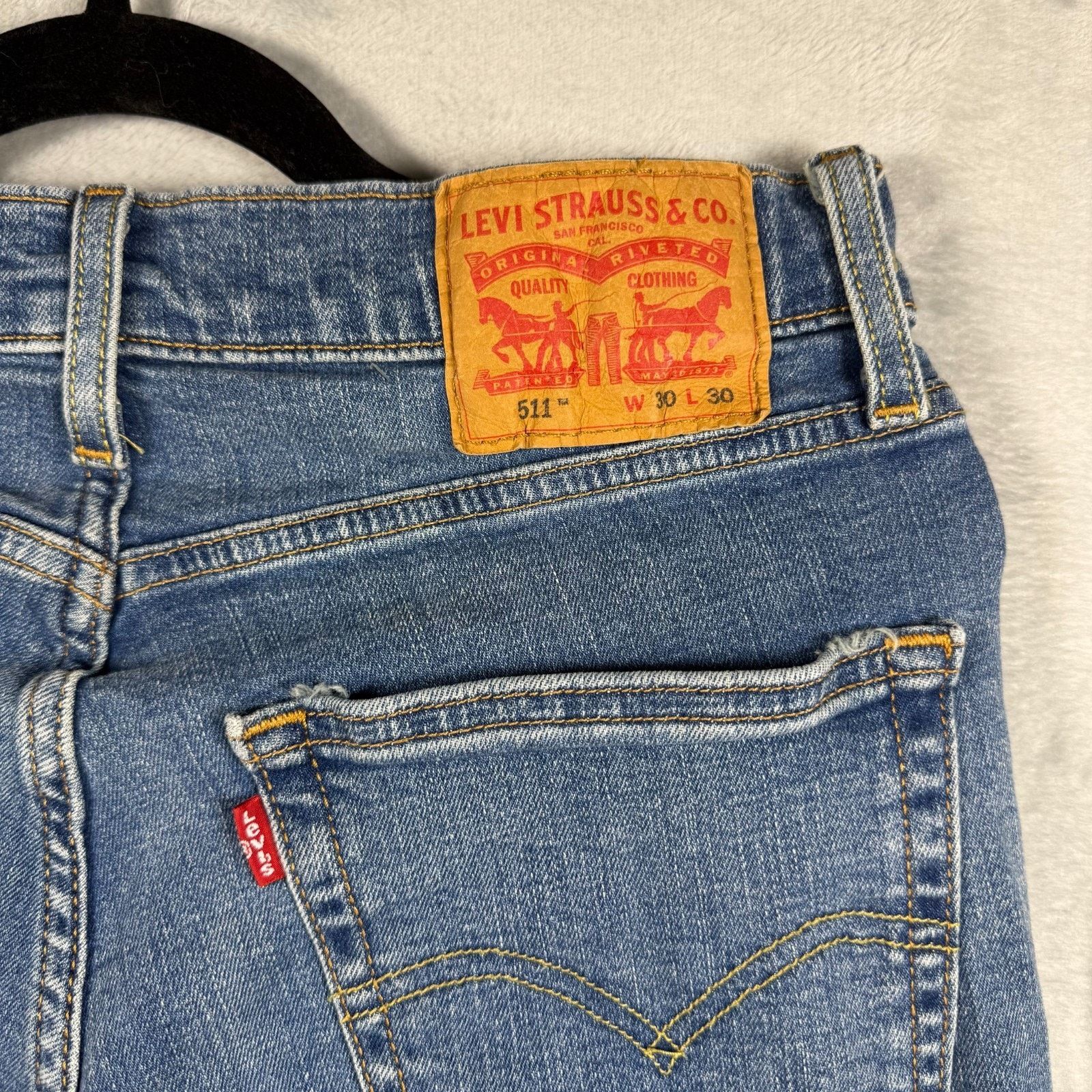 Levi's Levi’s 511 Slim Fit Jeans 30x30 Medium Wash Denim Stretch Size US 30 / EU 46 - 6 Thumbnail