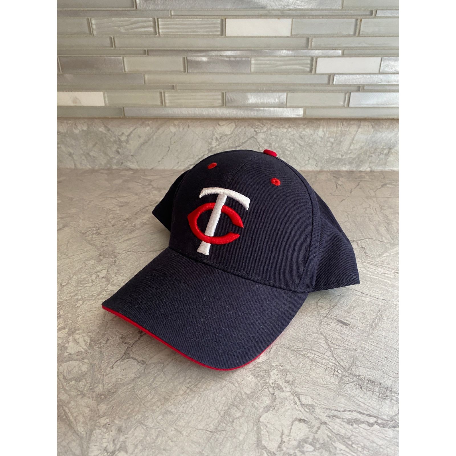 MLB Minnesota Twins Fan Favorite Snapback MLB Baseball Hat Size ONE SIZE - 1 Thumbnail