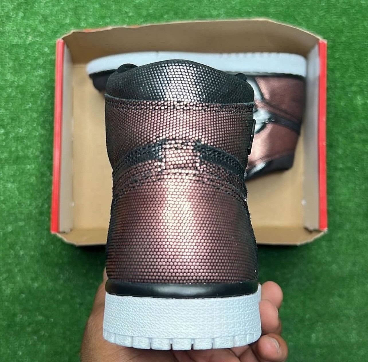 Jordan Brand × Nike Air Jordan 1 High WMNS ‘Fearless Metallic Rose Gold’ Size US 5.5 / EU 38 - 5 Thumbnail