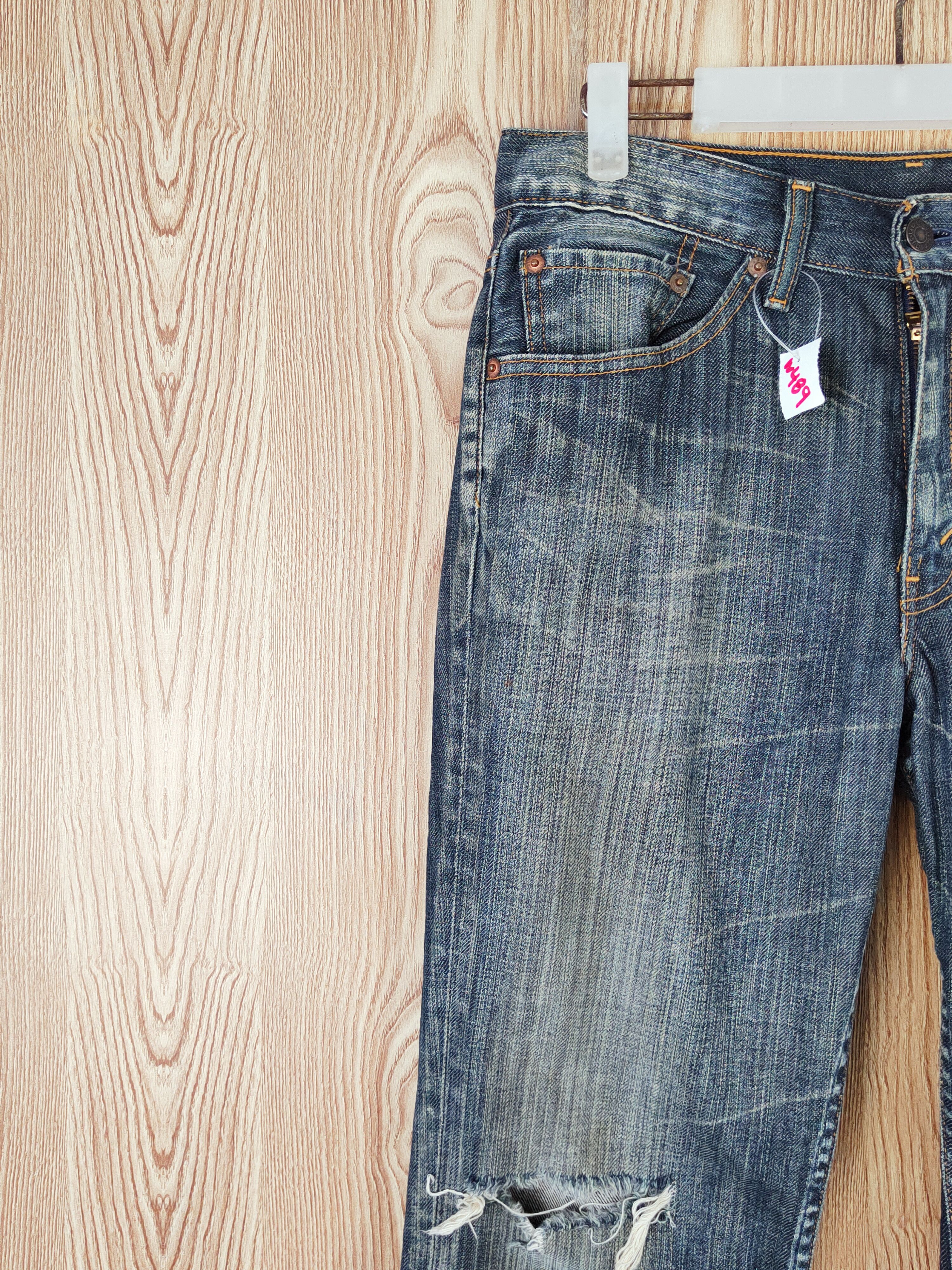 Levi's 517 Levi's Dark Blue Distressed Ripped Jeans #W489 Size US 32 / EU 48 - 3 Thumbnail