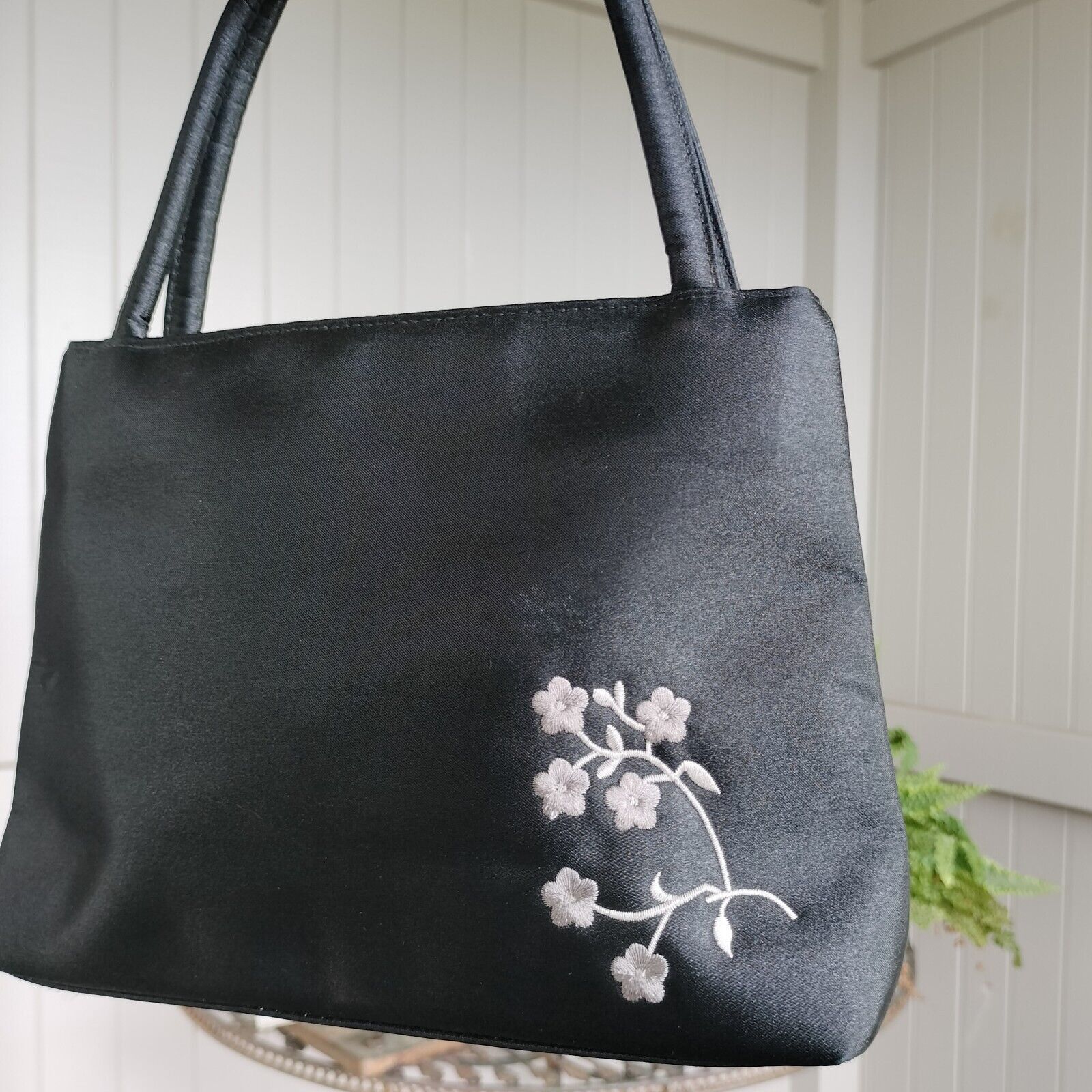 Vintage Vintage Black Shoulder Bag Floral Handbag Embroidered Satin Size ONE SIZE - 5 Thumbnail