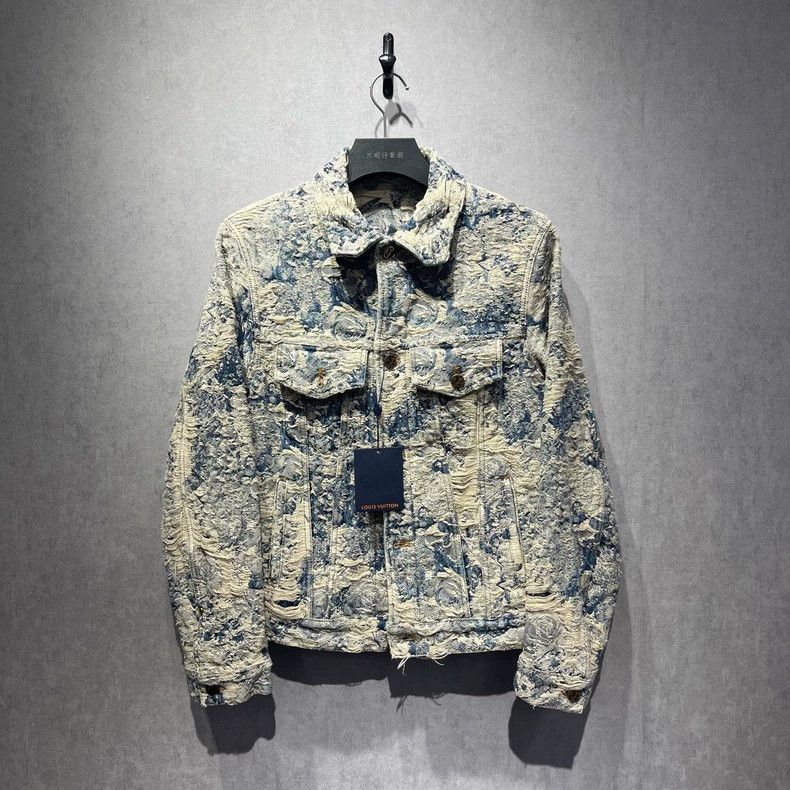 Louis Vuitton LOUIS VUITTON Erosive Floral Denim Jacket Size US S / EU 44-46 / 1 - 1 Thumbnail