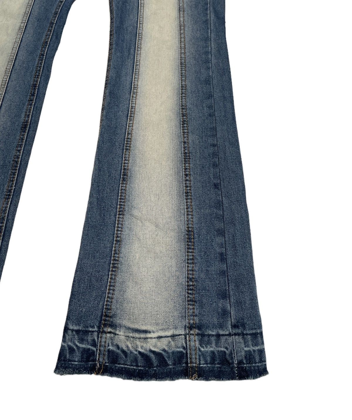 If Six Was Nine × Japanese Brand × Le Grande Bleu (L.G.B.) Very Rare Design Vintage Brand Oreeta Flared Jeans 1990s Size US 33 - 7 Thumbnail
