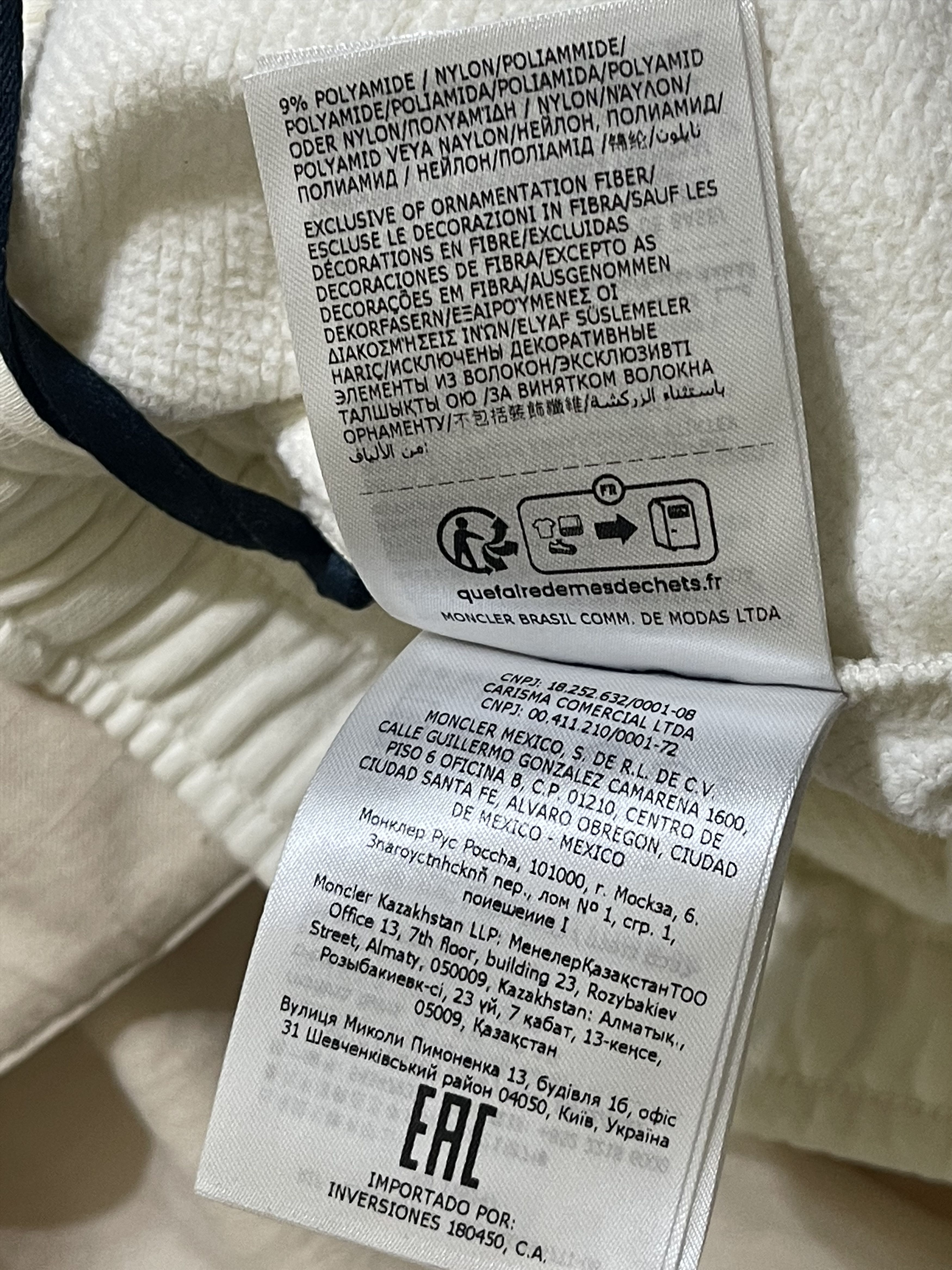 Moncler Moncler tracksuit jogger sweatpants Size US 28 / EU 44 - 21 Thumbnail