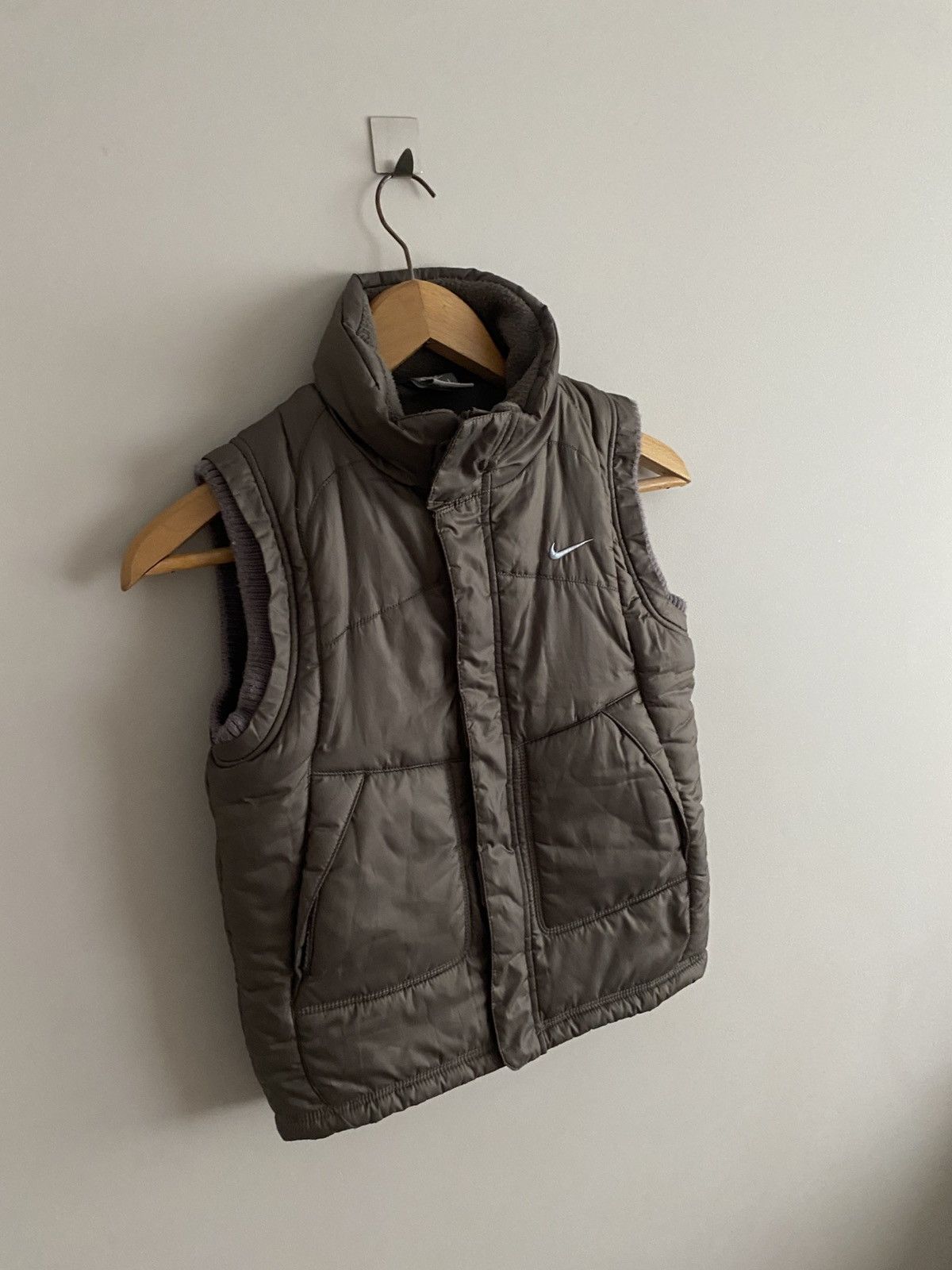 Nike Vintage 00’s Hype Y2K Nike Brown Puffer Vest Size XS / US 0-2 / IT 36-38 - 2 Thumbnail