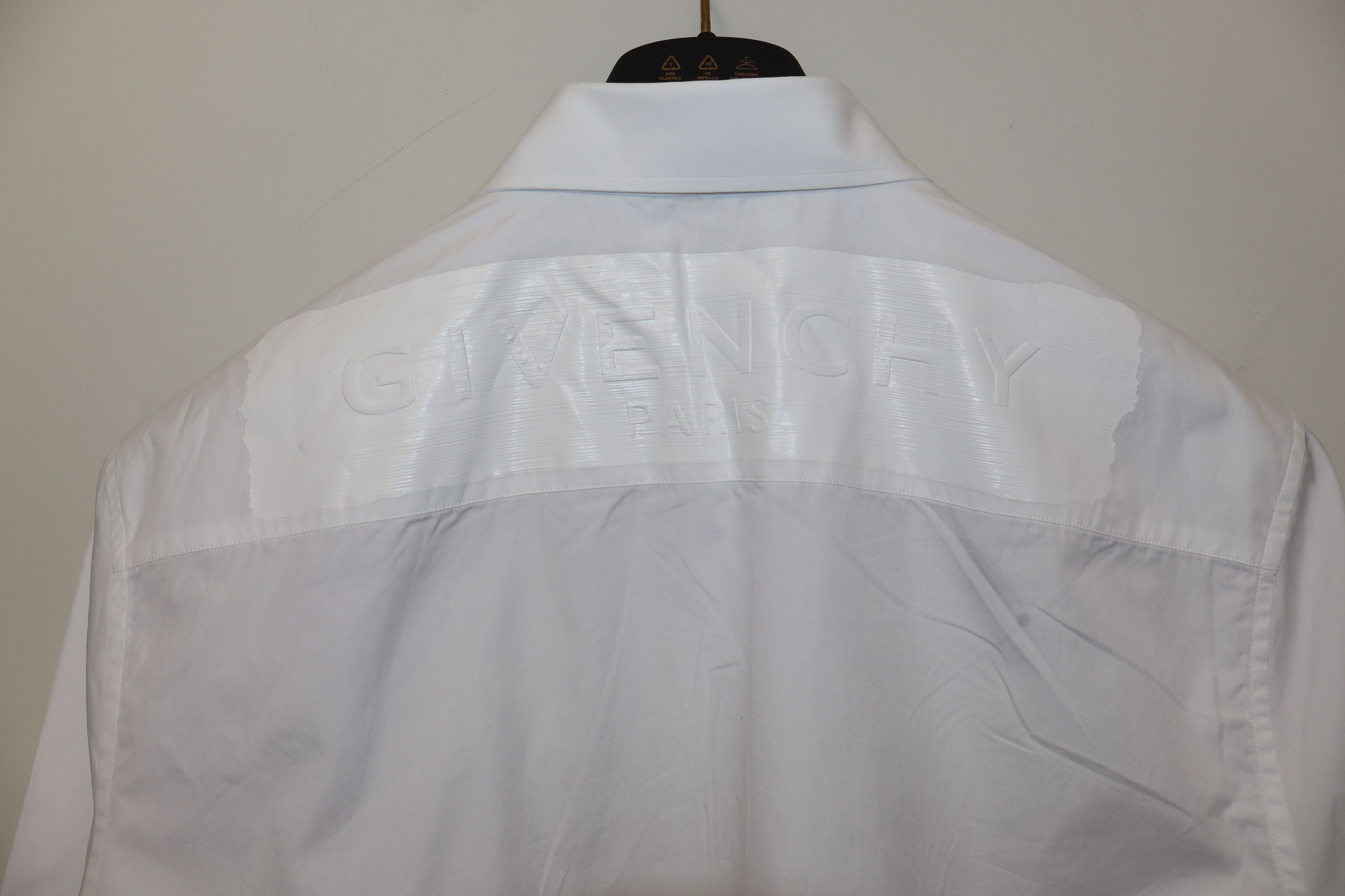 Givenchy Rubber logo shirt Size US L / EU 52-54 / 3 - 2 Thumbnail