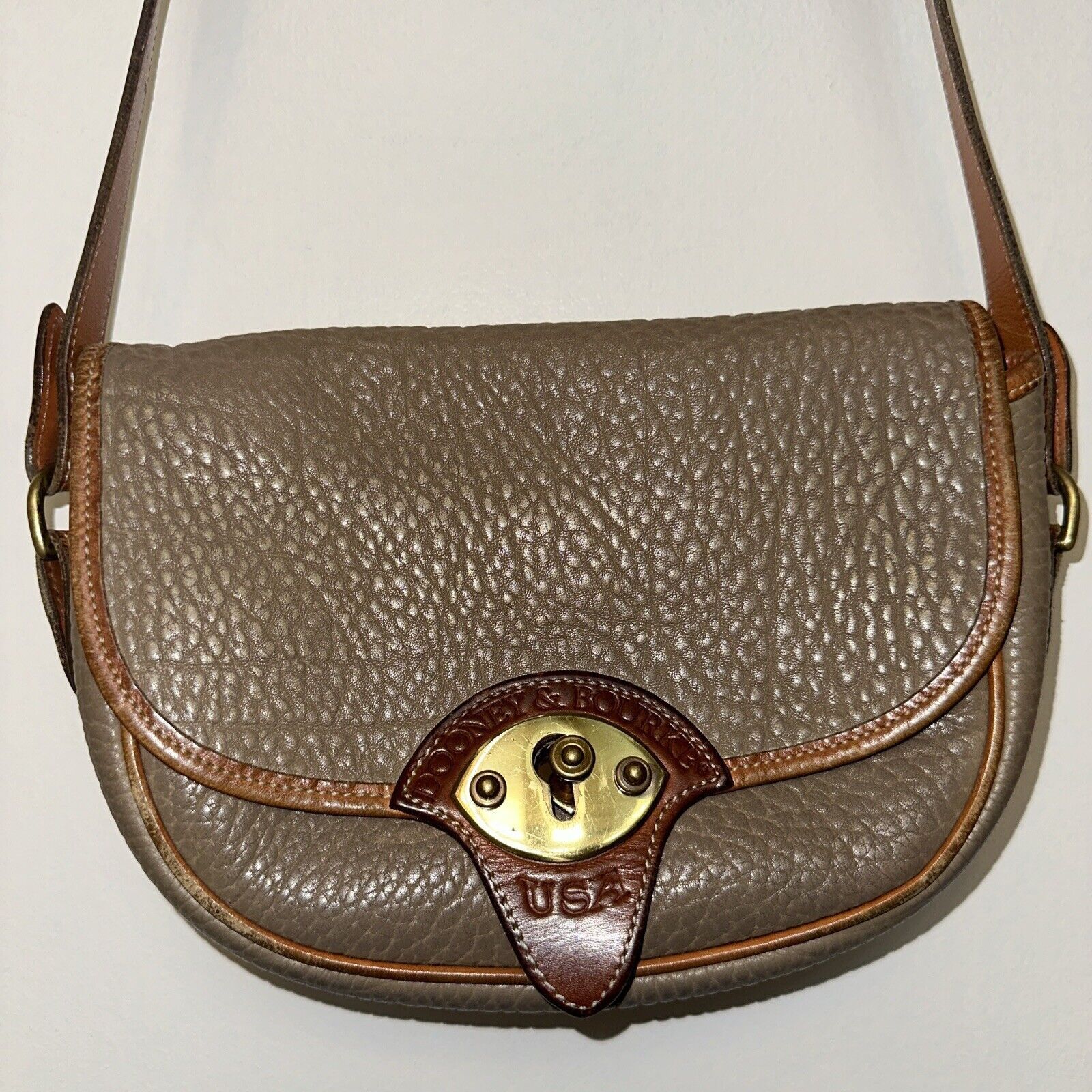 Dooney & Bourke Vtg Dooney & Bourke Cavalry Trooper Shoulder Bag Crossbody Size ONE SIZE - 11 Thumbnail