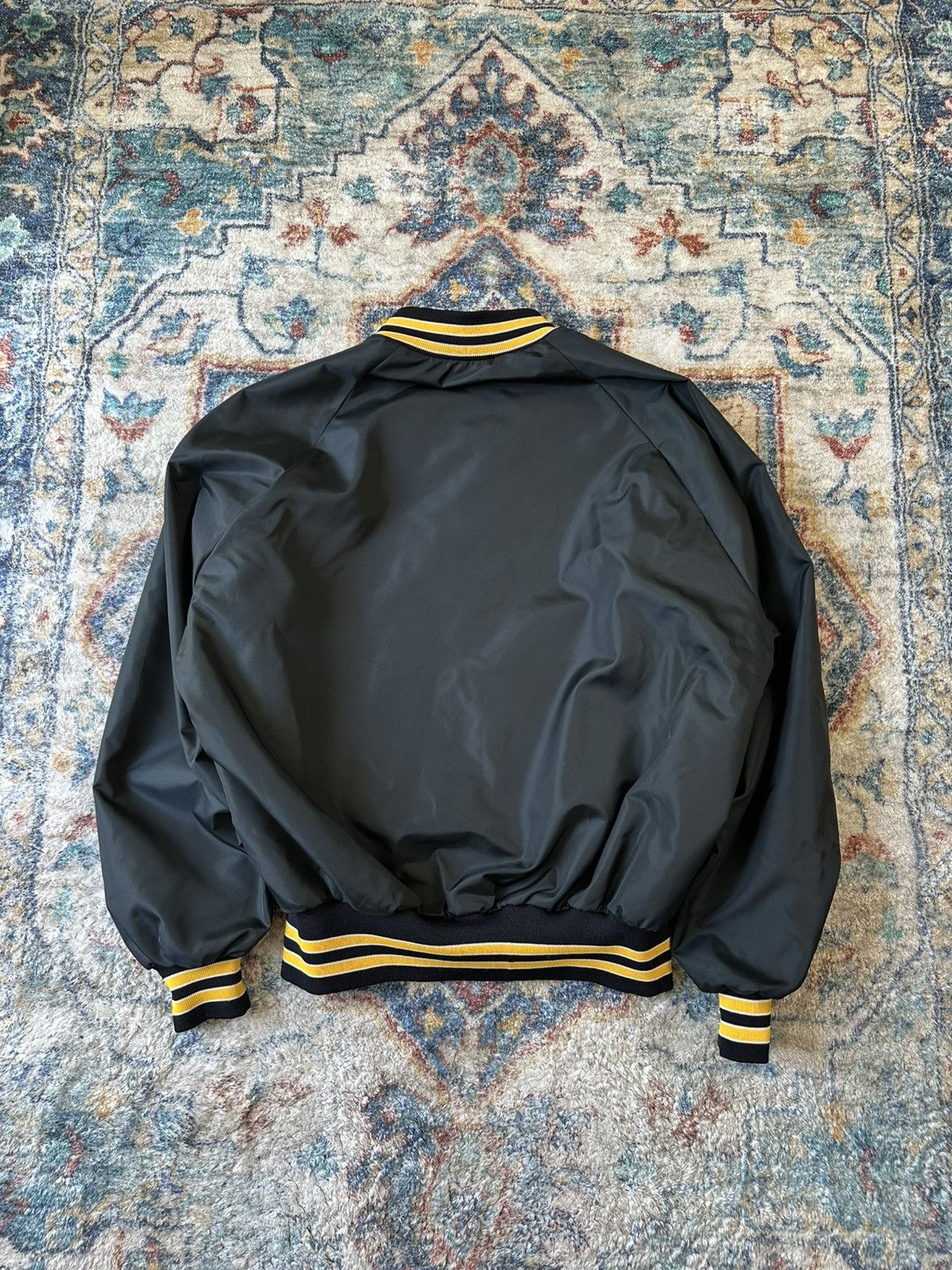 Vintage Vintage 1980s White’s Authorized Dealer Satin Jacket Large Size US L / EU 52-54 / 3 - 2 Thumbnail
