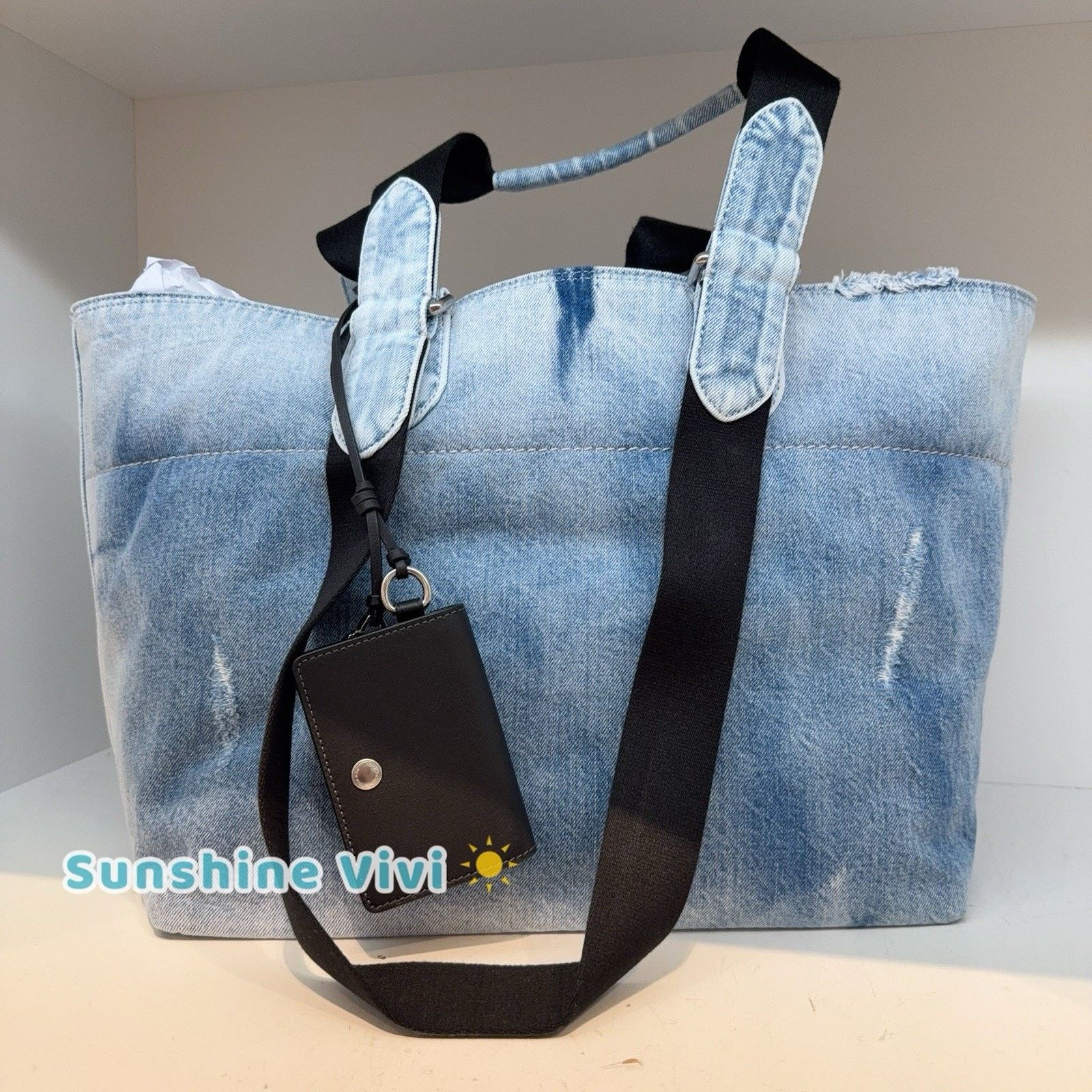 Coach NWT Coach Small Tour Tote Bag ved Denim Charms CDY49 Size ONE SIZE - 3 Thumbnail