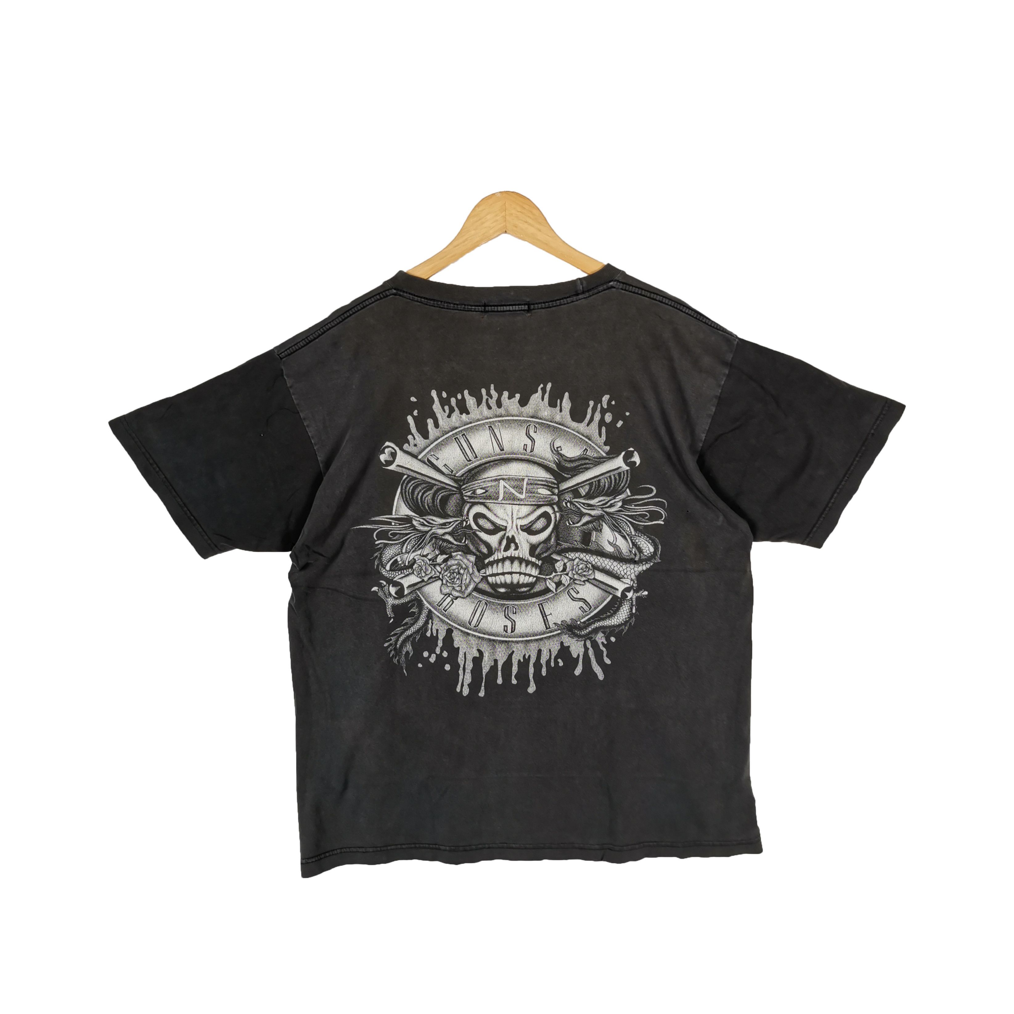 Band Tees Vintage Guns 'N Roses T-Shirt Concert Rock Band Crewneck Tee Size US XL / EU 56 / 4 - 2 Thumbnail