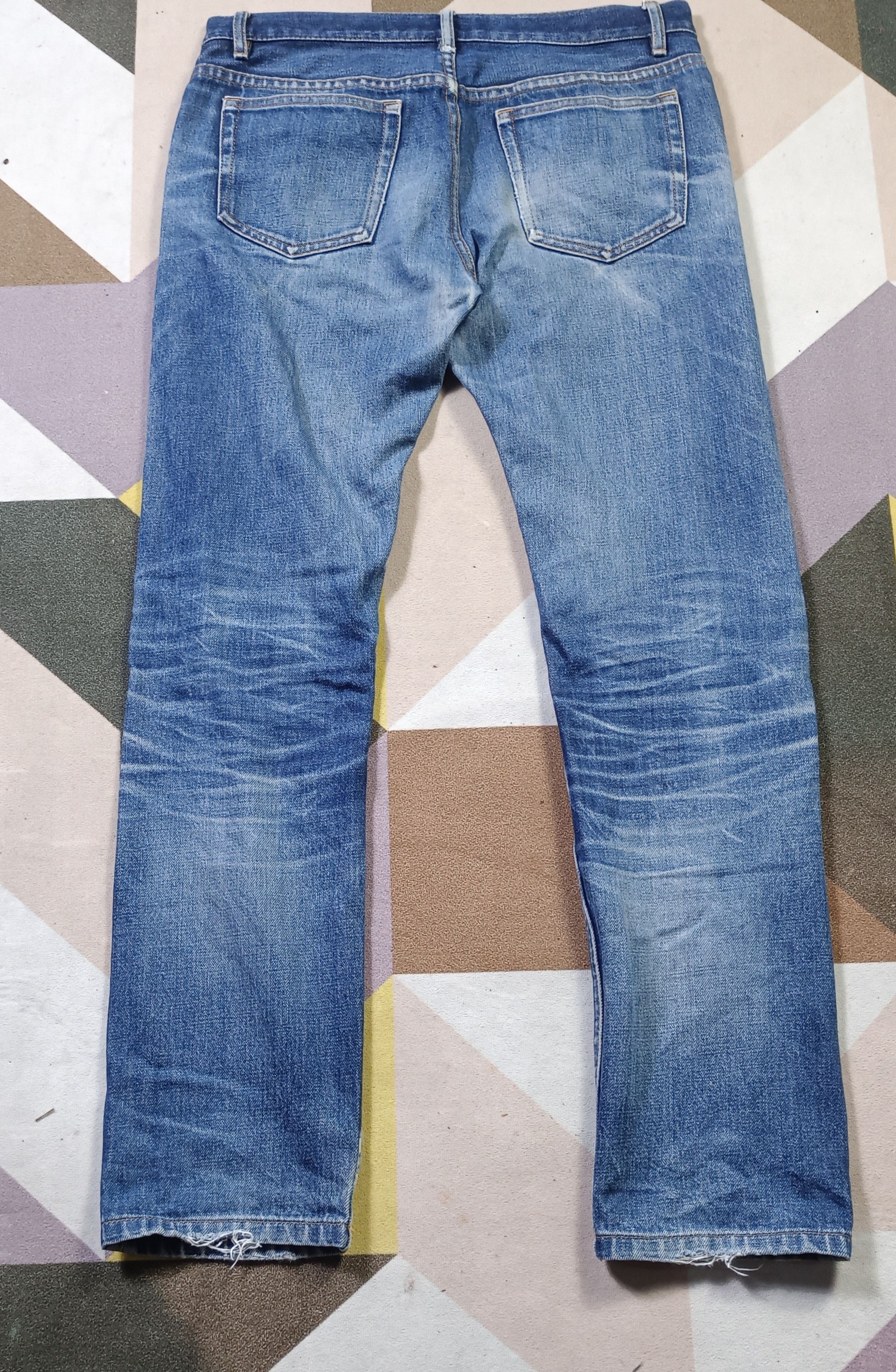 A.P.C. A.P.C Jean Droit Etroit Full Selvedge Distressed Jeans Size US 32 / EU 48 - 11 Thumbnail