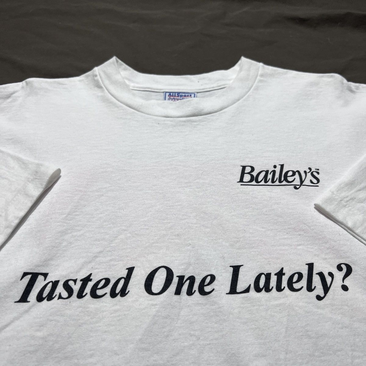 Vintage 90s Bailey’s Smoke Cigarette Tee graphic streetwear art XL Size US XL / EU 56 / 4 - 5 Thumbnail