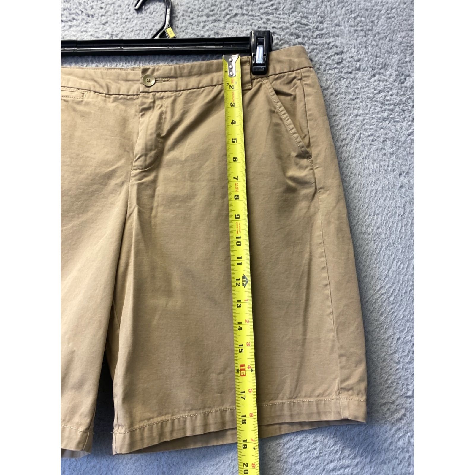 Eddie Bauer VINTAGE Eddie Bauer Chino Shorts Women’s 10 Beige 59-46 (Casual) Adults Women Size 32" / US 10 / IT 46 - 5 Thumbnail