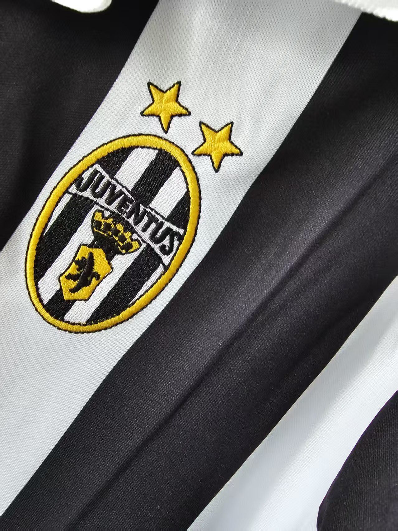 Other Thierry Henry Jersey 1999 2000 Juventus Size US XL / EU 56 / 4 - 4 Thumbnail
