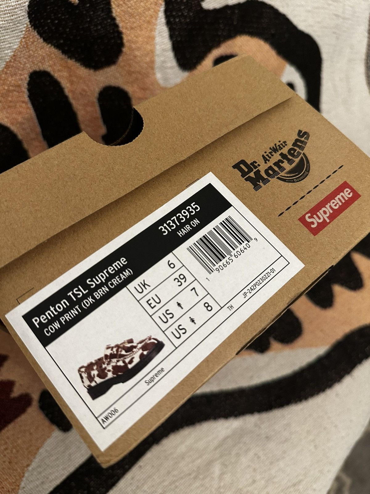Dr. Martens × Supreme Dr Martens x Supreme Penton Tassel Loafer Cow Print Size US 7 / EU 40 - 6 Thumbnail