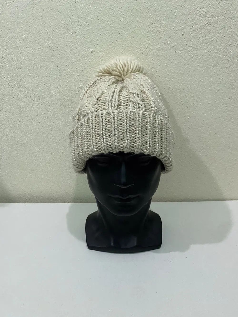 Melrose × Vintage Melrose Claire Knit Bobble Beanie Hat Size ONE SIZE - 2 Thumbnail