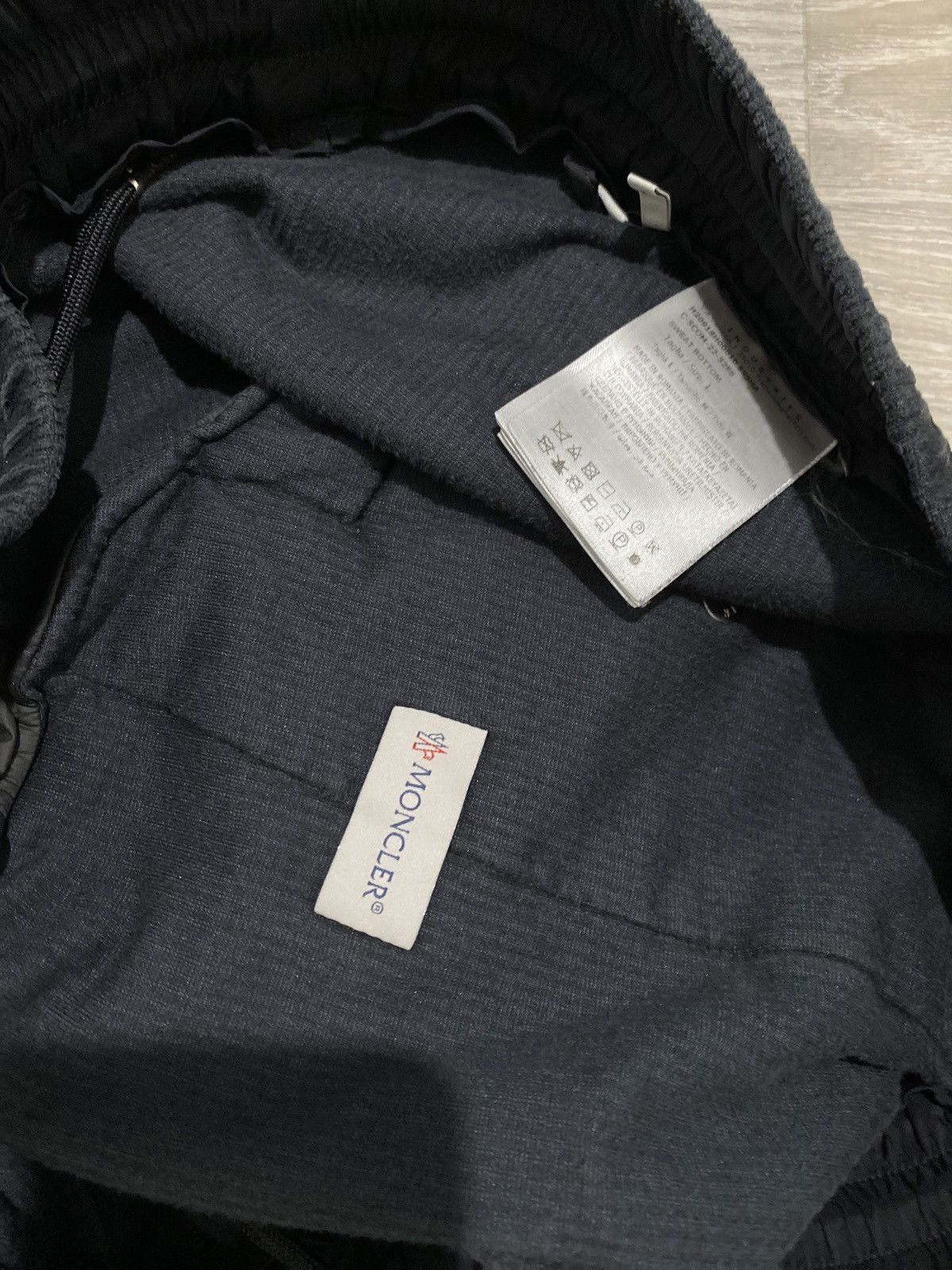 Moncler Moncler Corduroy jogger pants Size US 32 / EU 48 - 3 Thumbnail