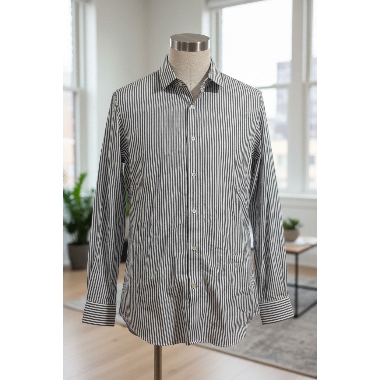 Banana Republic Banana Republic Men’s Button-Down Shirt – Size M Size US M / EU 48-50 / 2 - 2 Thumbnail