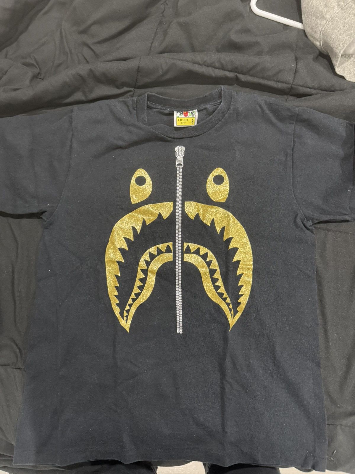 Bape Glitter Shark Tee Size US S / EU 44-46 / 1 - 1 Thumbnail