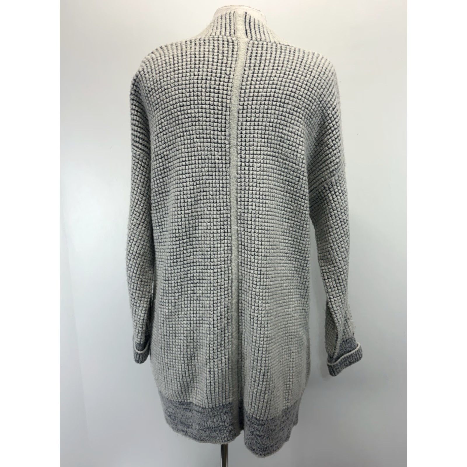 Soft Surroundings Soft Surroundings Cardigan Sweater L Women’s Gray Blue Caressa Grid Chunky Knit Rib Raglan Long Sleeve Lightweight Casual Office Fall Spring Winter Size L / US 10 / IT 46 - 3 Thumbnail