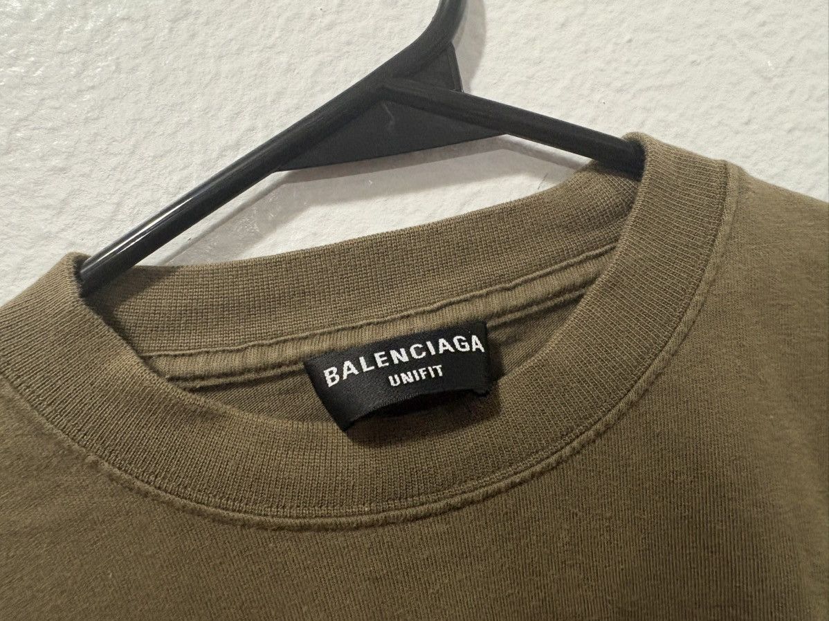 Balenciaga Balenciaga strength through oversized green T-shirt large Size US L / EU 52-54 / 3 - 4 Thumbnail