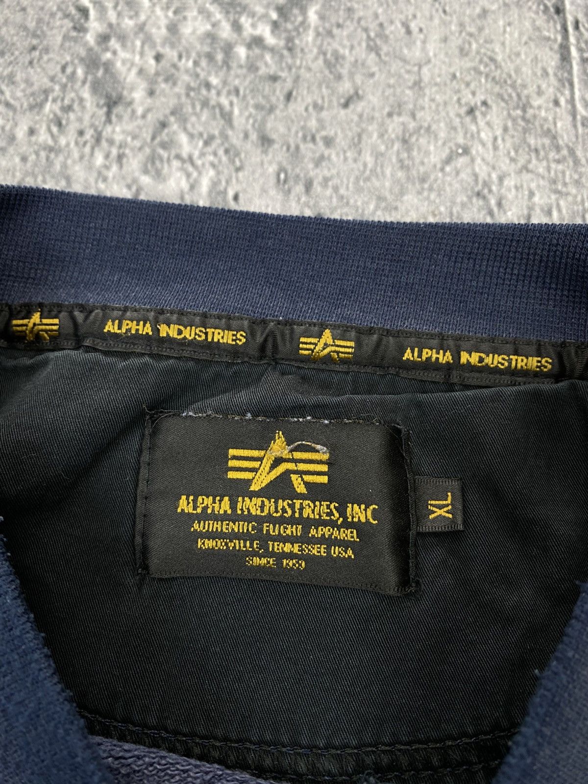 Alpha Industries × Vintage Vintage Sweatshirt Alpha Industries Army 90’ boxy Streetwear Size US XL / EU 56 / 4 - 10 Thumbnail