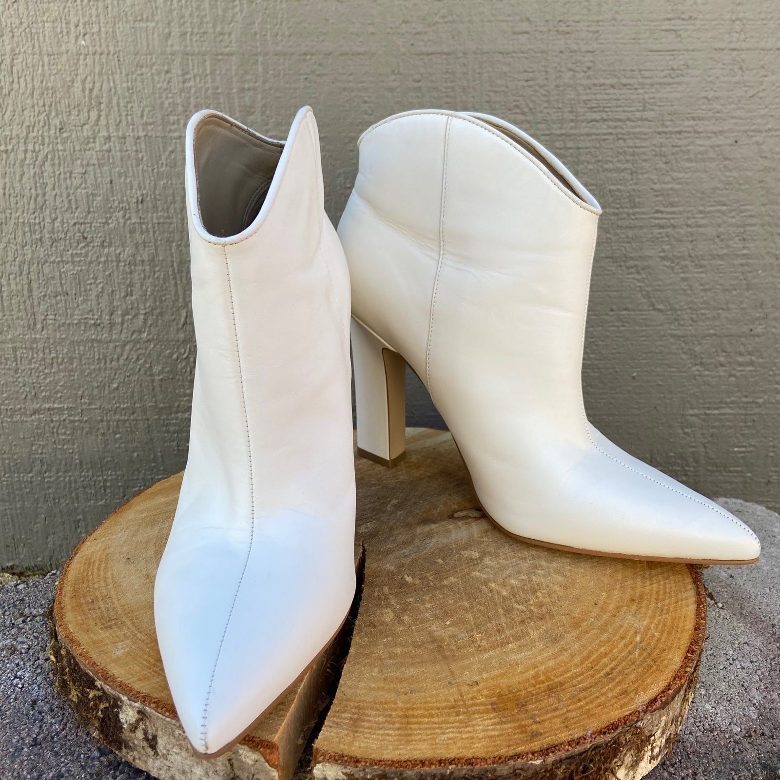 Marc Fisher Marc Fisher LTD White Leather Pointed Toe Ankle Booties Size US 8.5 / IT 38.5 - 5 Thumbnail