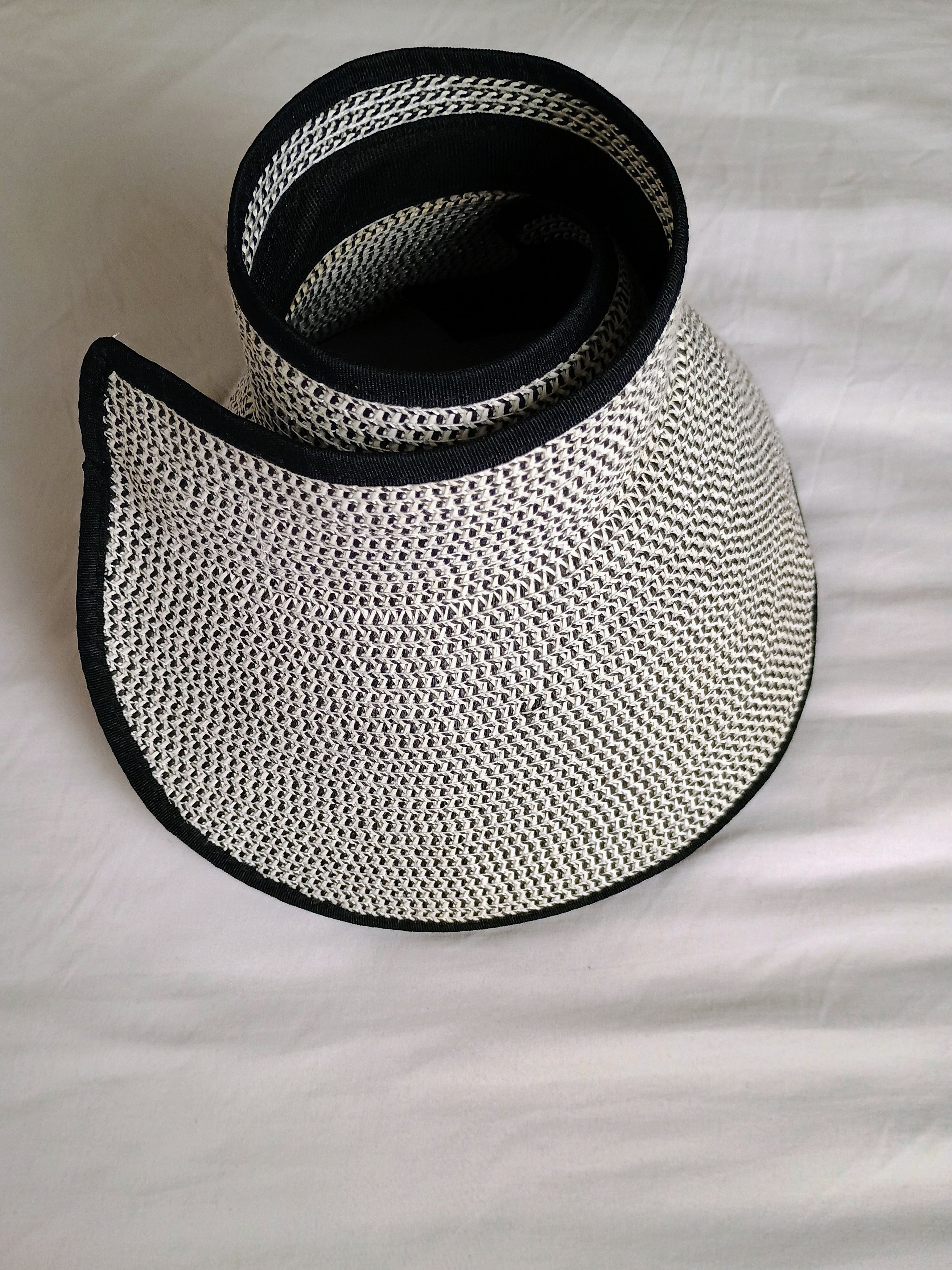 Other Sun Visor 100% Paper Straw Floppy Hat | Black and White Size ONE SIZE - 6 Thumbnail