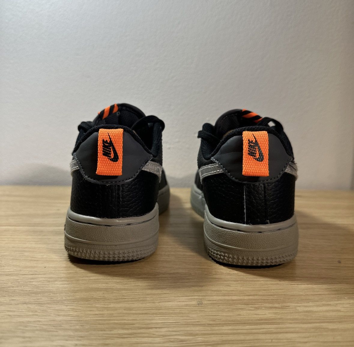 Nike Air Force 1 LV8 2 GS 'Under Construction - Black' SIZE: 1.5Y Size US 5 / EU 37 - 4 Thumbnail