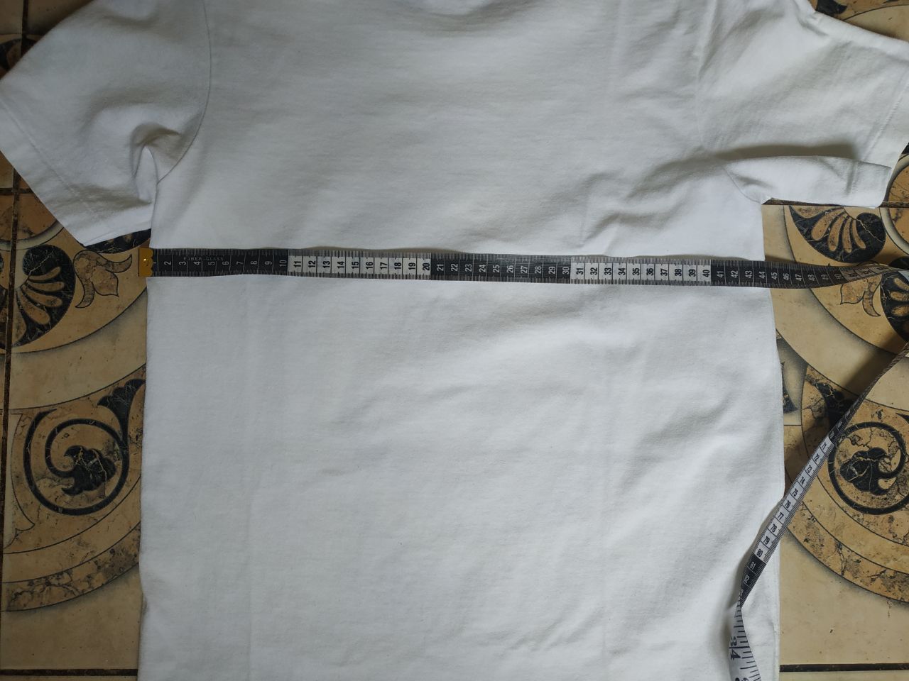 Bape Authentic BAPE Big Logo T-Shirt Ladies S White Made in Japan Size S / US 4 / IT 40 - 15 Thumbnail