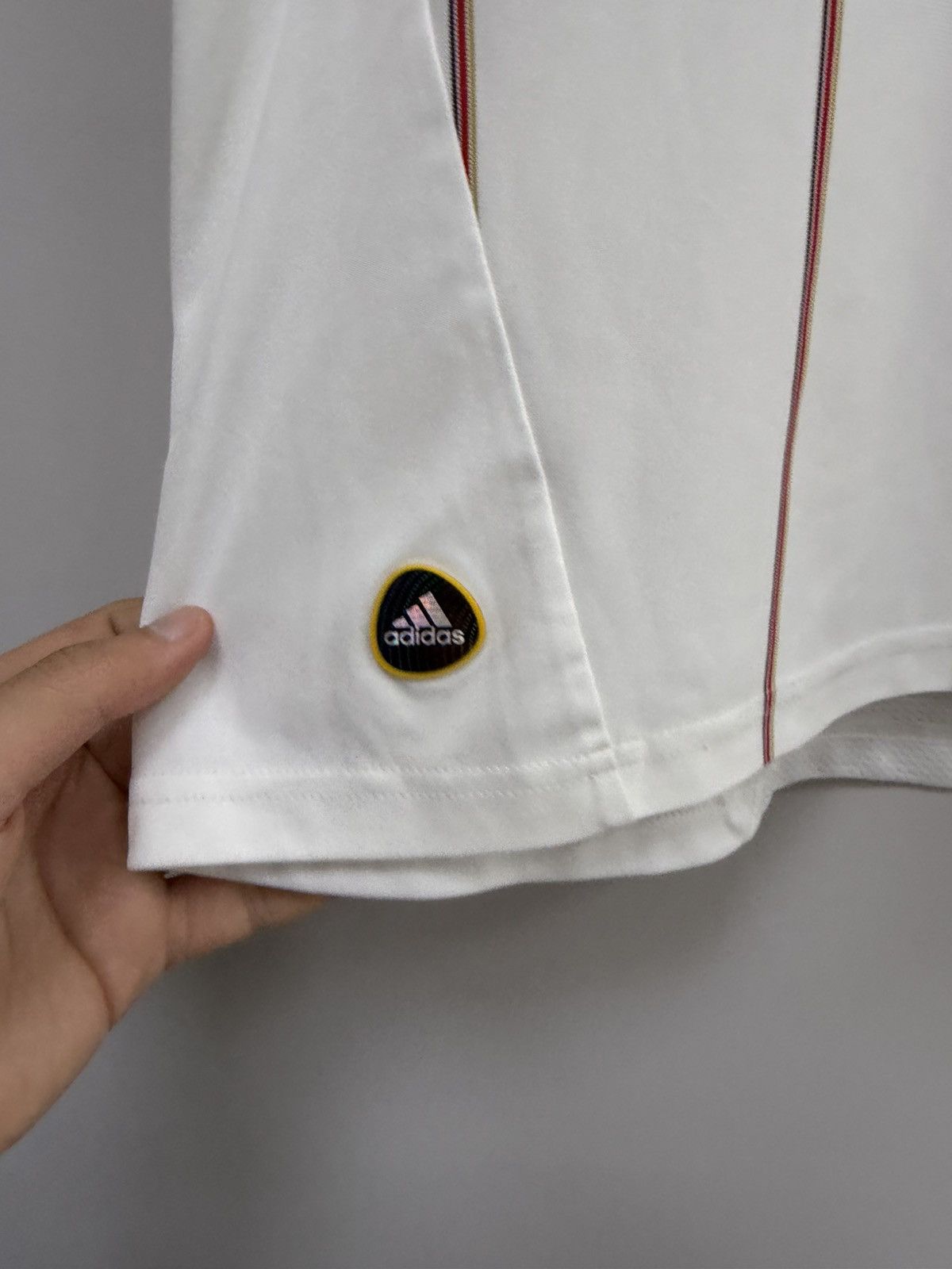 Adidas Liverpool FC 2010 Away Football Jersey #8 Gerrard Adidas Size US L / EU 52-54 / 3 - 6 Thumbnail