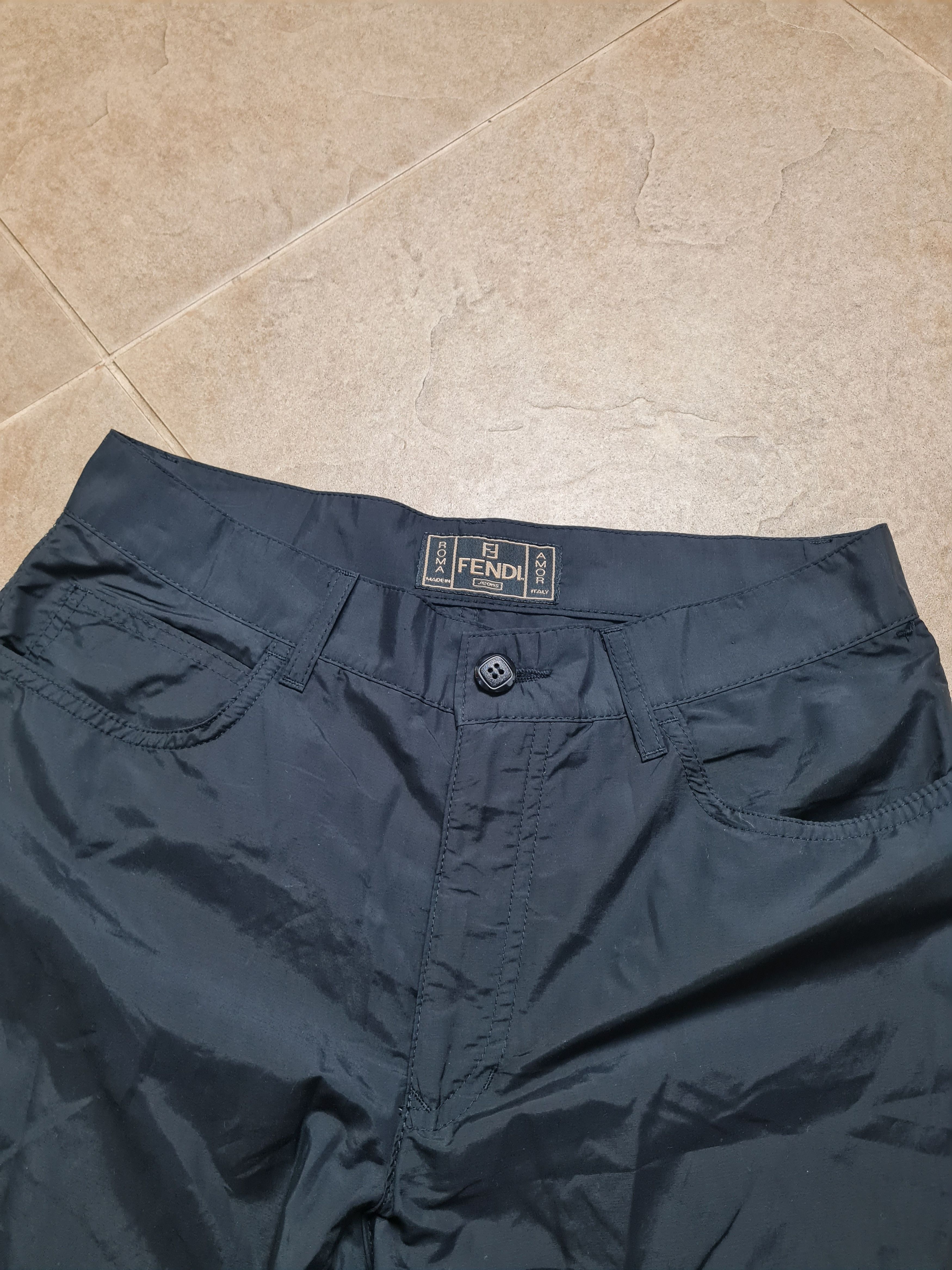 Fendi Women's FENDI Bermuda Shorts Black Italy Tessuto/Fabric Size 30" / US 8 / IT 44 - 4 Thumbnail