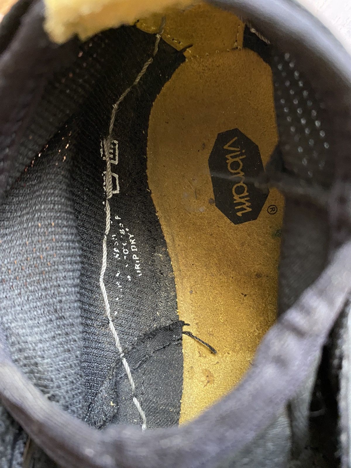 Vibram Vibram Five Fingers black shoes Size US 7 / IT 37 - 11 Thumbnail