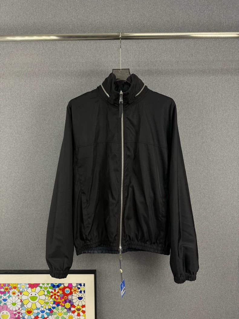 Louis Vuitton Louis Vuitton Dark full print reversible assault jacket Size US M / EU 48-50 / 2 - 3 Thumbnail
