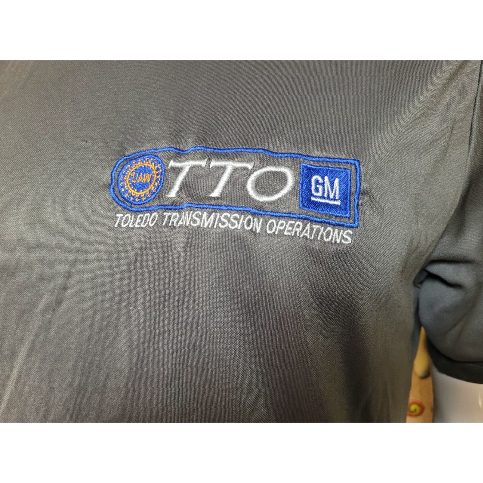 Vintage VINTAGE UAW GM Toledo Transmission Operations Performance T Shirt Large Gray Crew Neck Short Sleeve Mens Xdri Polyester Graphic Tee Size US L / EU 52-54 / 3 - 2 Thumbnail