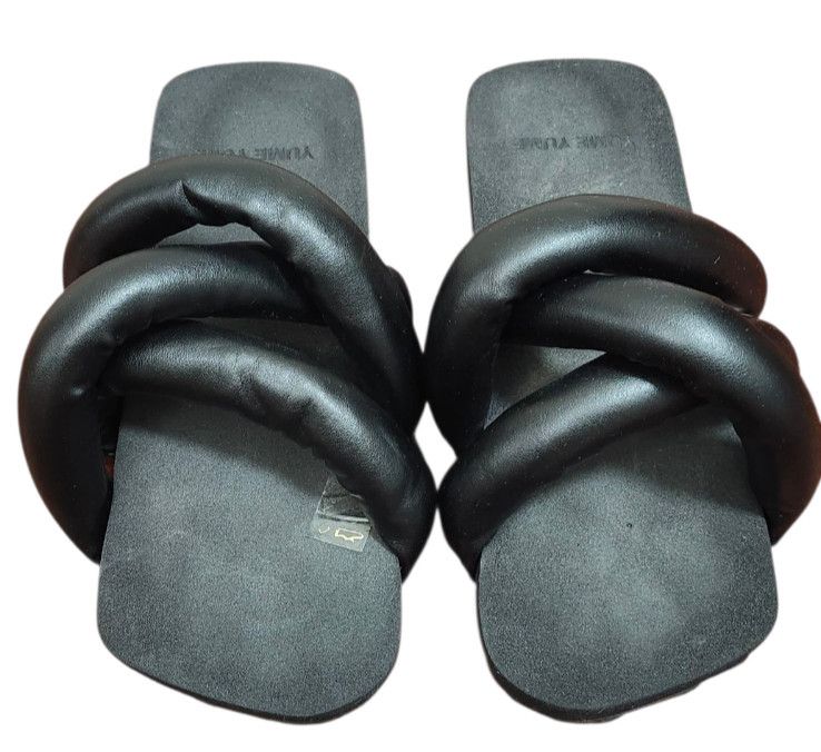YUME YUME YUME YUME Tyre slide Sandals Black Size 8 US Approx. 10 in Size US 8 / IT 38 - 2 Thumbnail