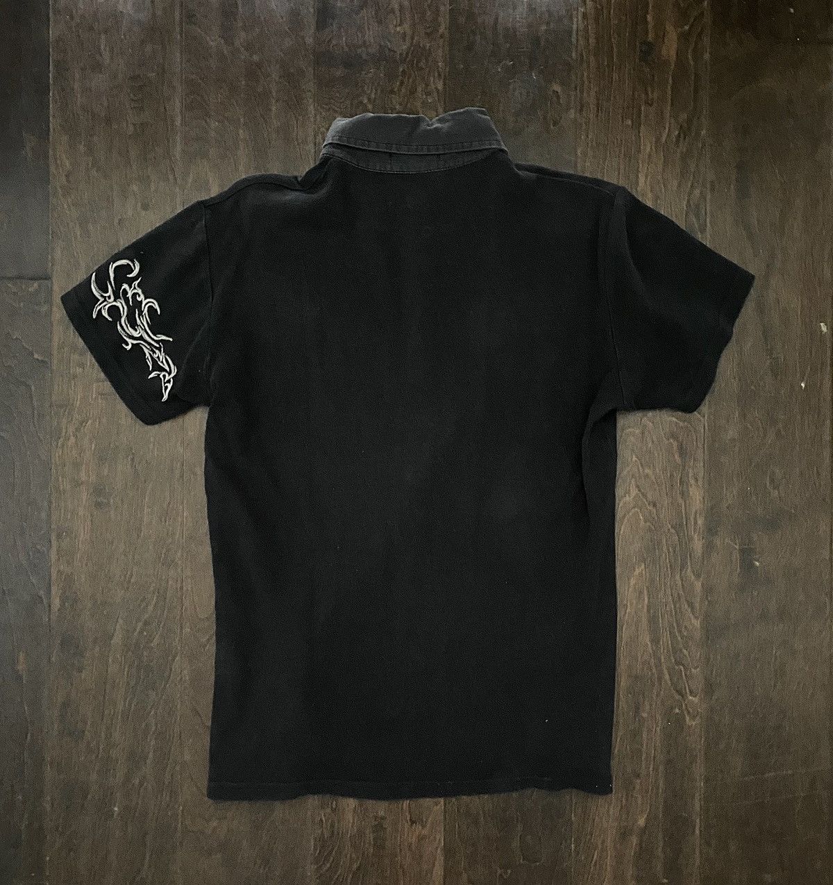 トップス 2000s tornado mart Rebuilding polo shirt Tornado Mart Tribal Polo Shirt – wintexarchive