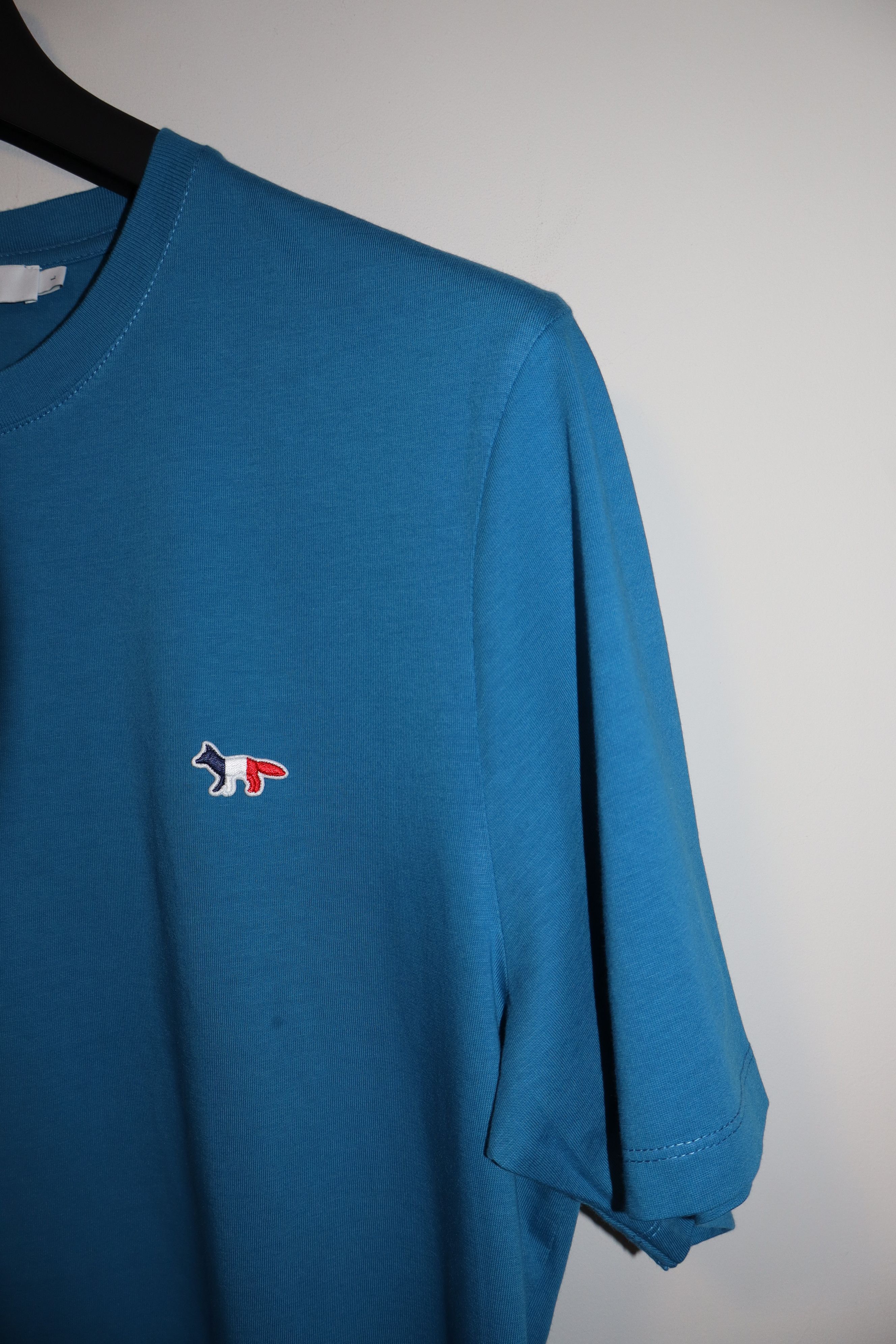 Maison Kitsune TRICOLOR FOX PATCH COMFORT TEE SHIRT Size US L / EU 52-54 / 3 - 4 Thumbnail