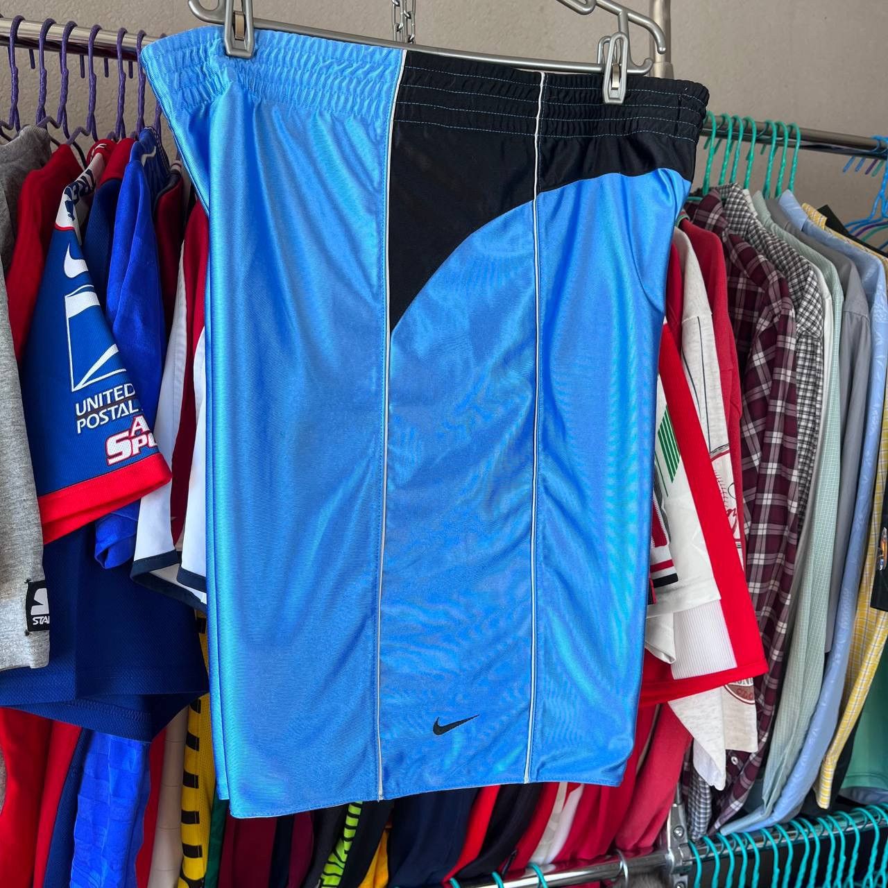 NBA × Nike × Vintage Vintage 90s Nike Reversible Basketball Shorts 2in1 Size US 36 / EU 52 - 5 Thumbnail