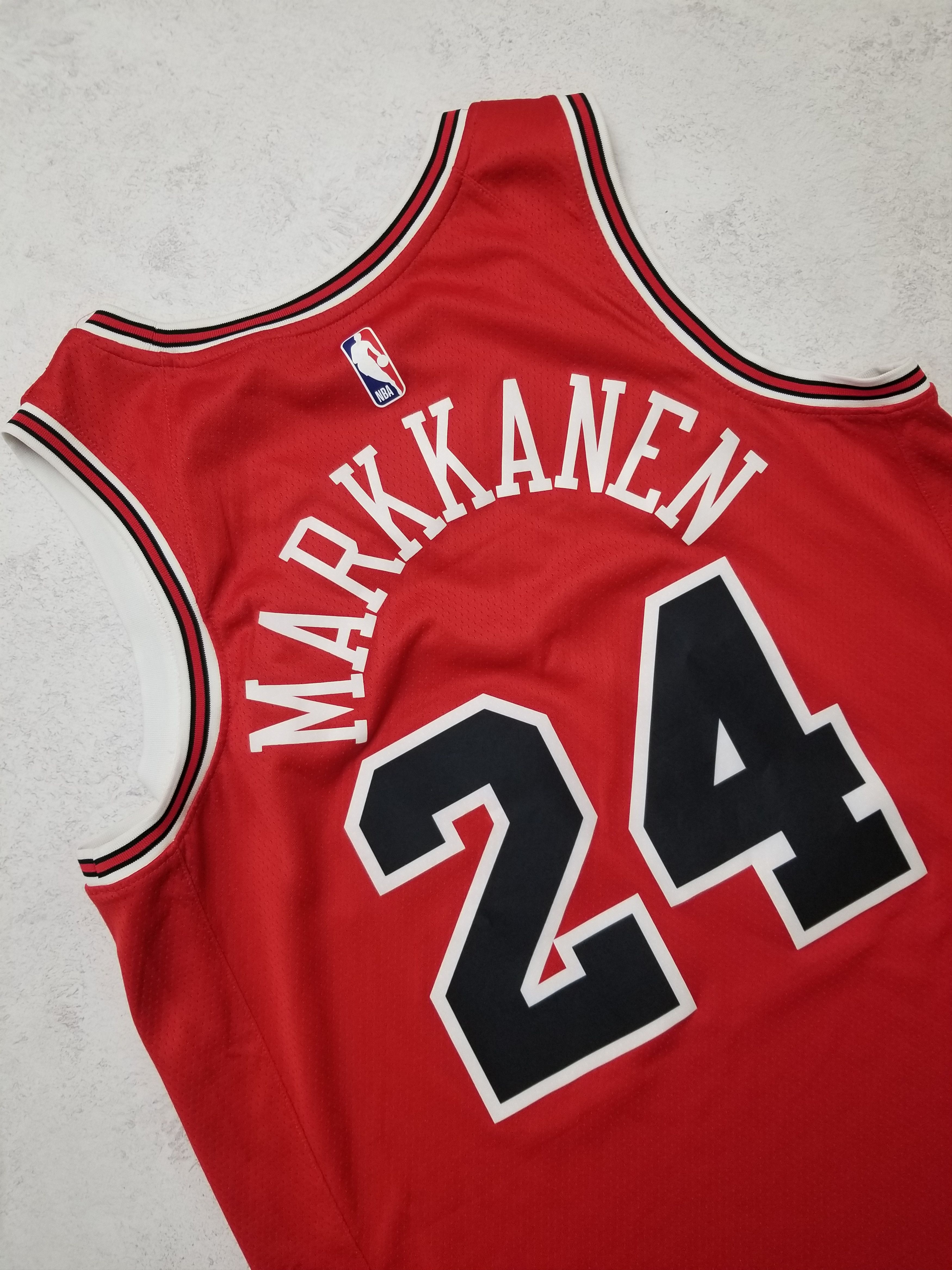 Nike Nike Chicago Bulls Swingman Jersey #24 Lauri Markkanen Size US L / EU 52-54 / 3 - 7 Thumbnail