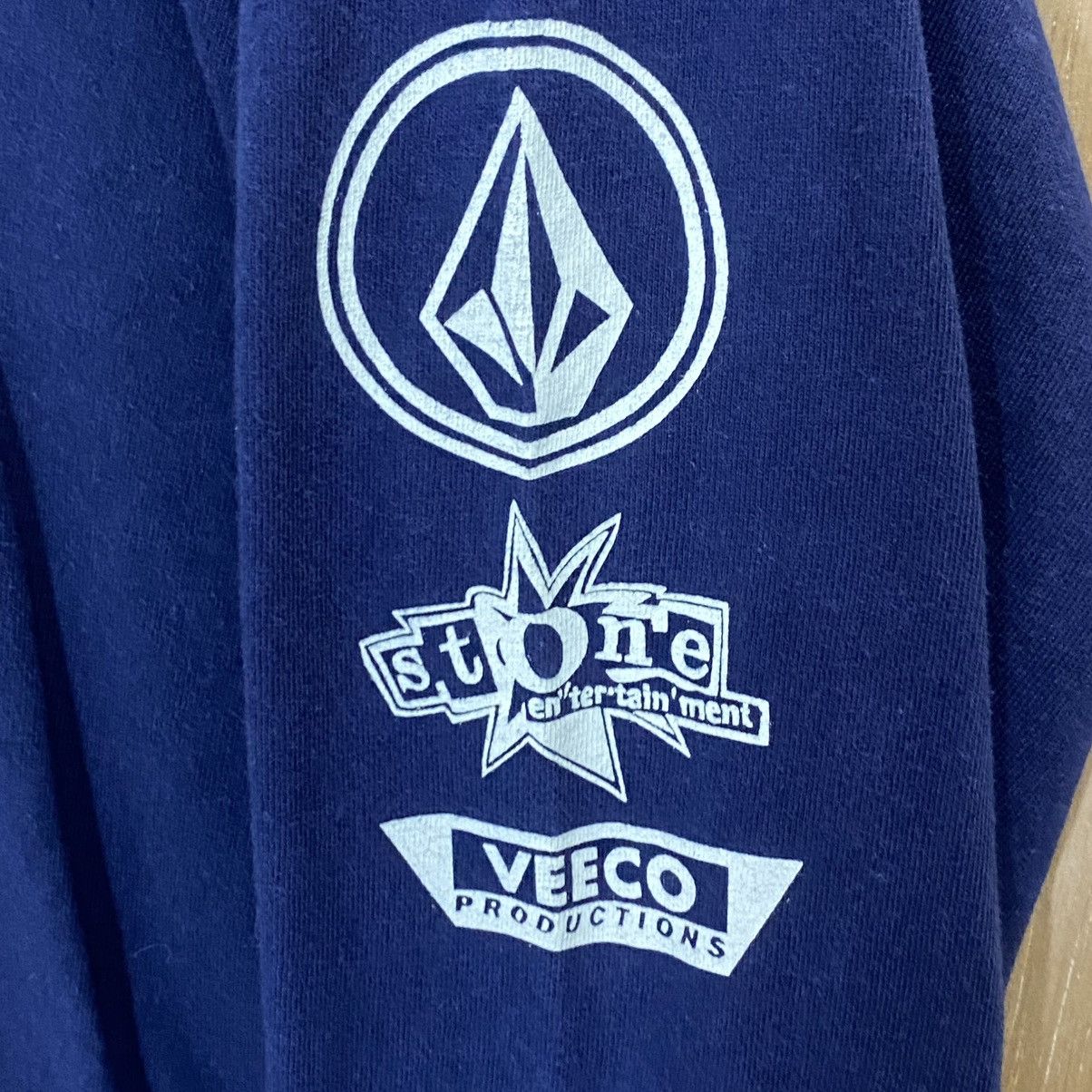 Vintage Vintage 90s Volcom Skate Made In Usa Longsleeve Tee Size US S / EU 44-46 / 1 - 8 Thumbnail