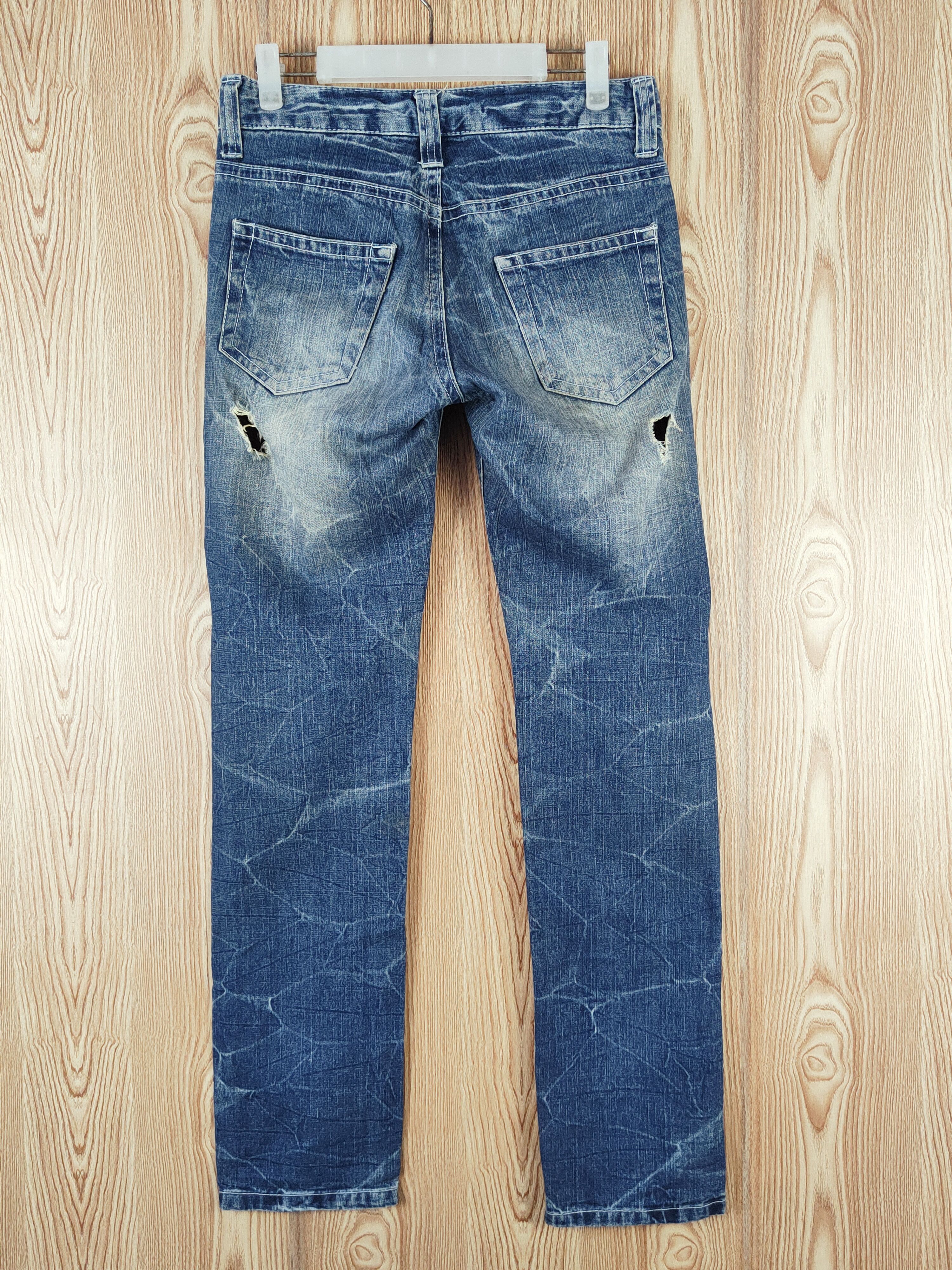 Japanese Brand Japanese Brand Dark Blue Distressed Ripped Jeans #S2769 Size US 29 - 7 Thumbnail