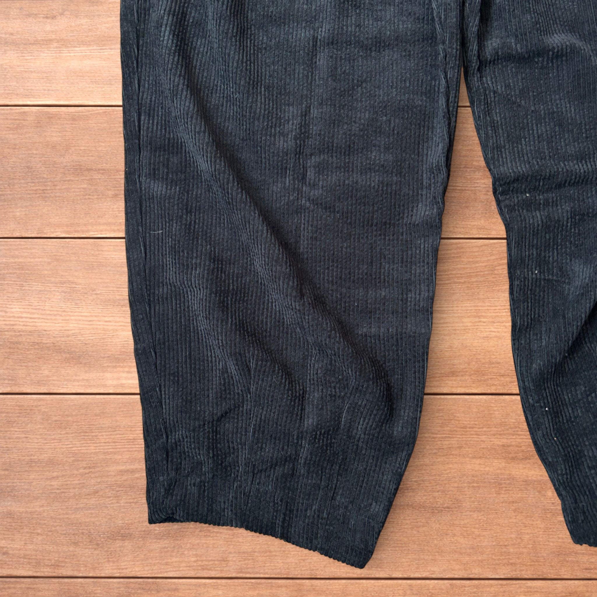 Japanese Brand Super baggy wide leg skater corduroy trousers in black. Size US 36 / EU 52 - 4 Thumbnail