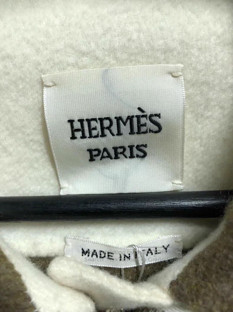 Hermes Hermes Colorblocked Embroidered Collar Long Sleeve Coat, G Size XXS / US 00 / IT 34 - 3 Thumbnail