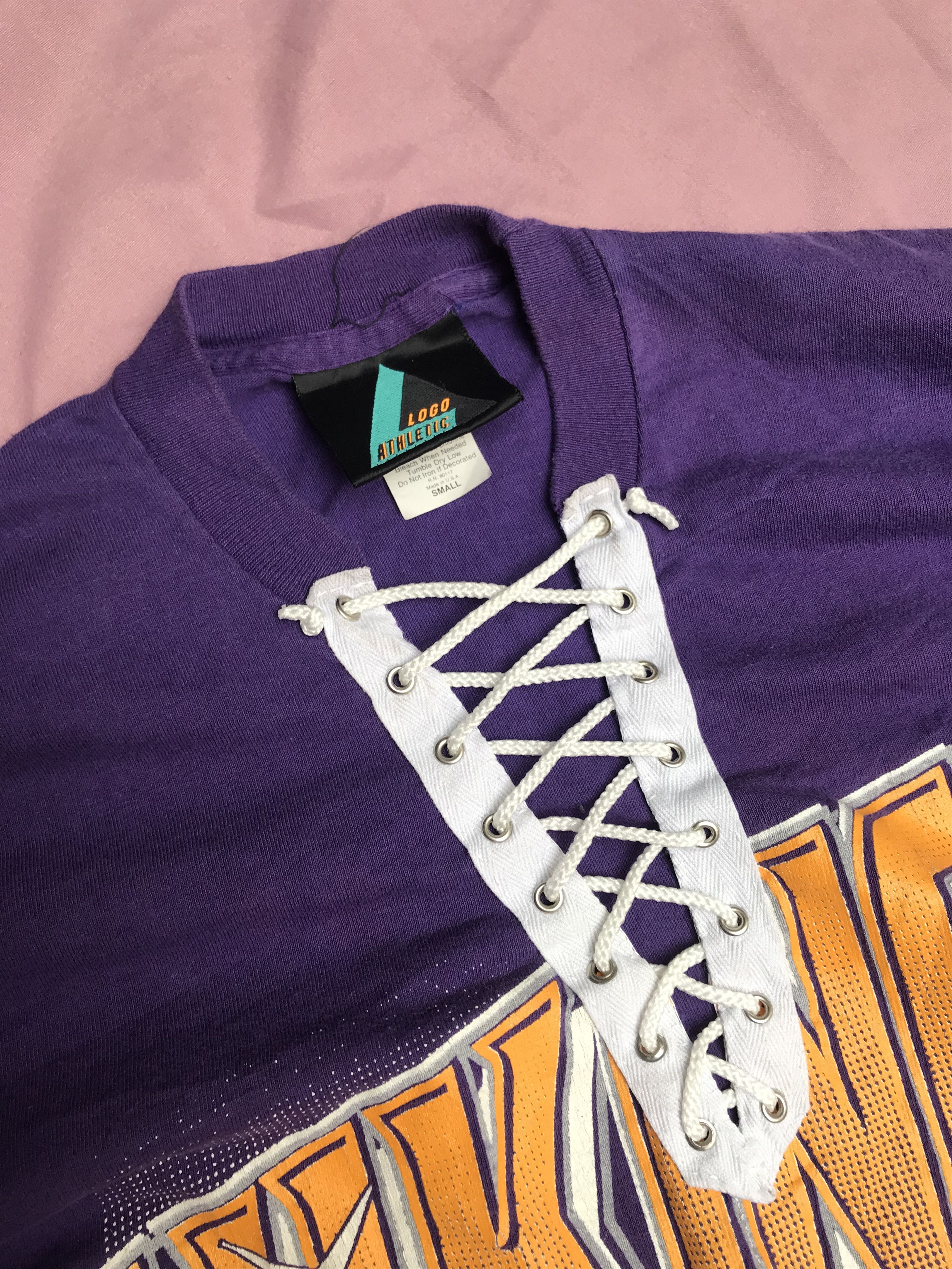 Logo Athletic 1992 NFL VINTAGE MADE IN USA minnesota vikings tshirt Size US S / EU 44-46 / 1 - 4 Thumbnail