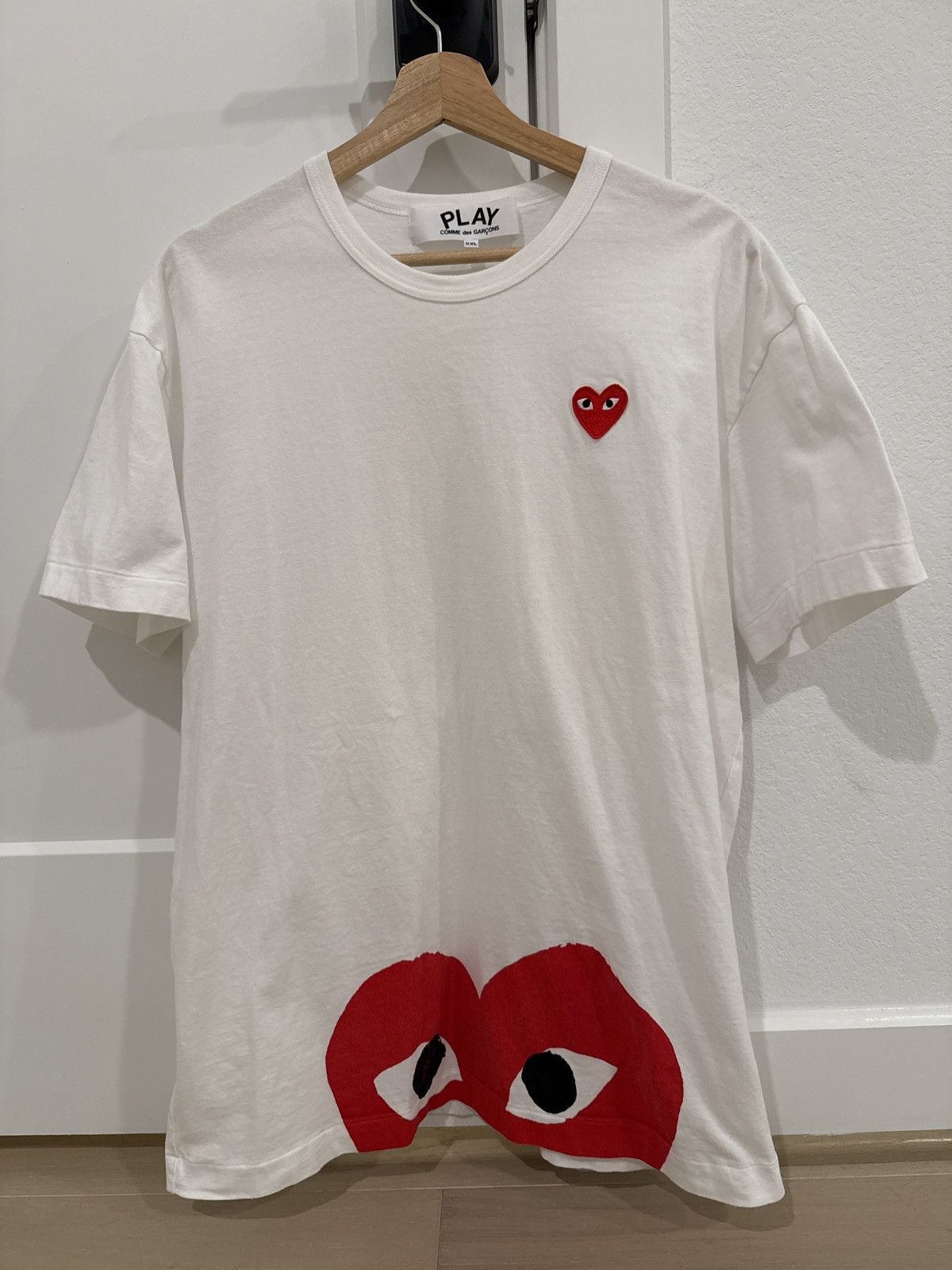 Comme des Garcons Comme des Garçons PLAY Bottom Heart Eye T-Shirt White/Red Size US XXL / EU 58 / 5 - 1 Thumbnail