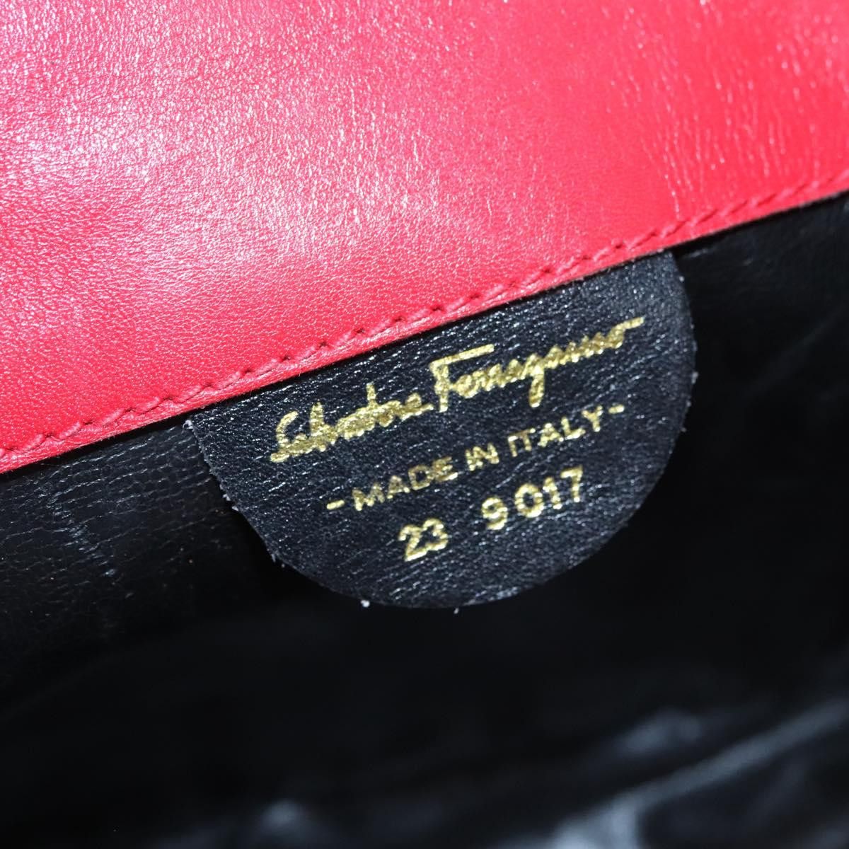 Salvatore Ferragamo Salvatore Ferragamo Gancini Waist Bag Leather Red Size ONE SIZE - 12 Thumbnail