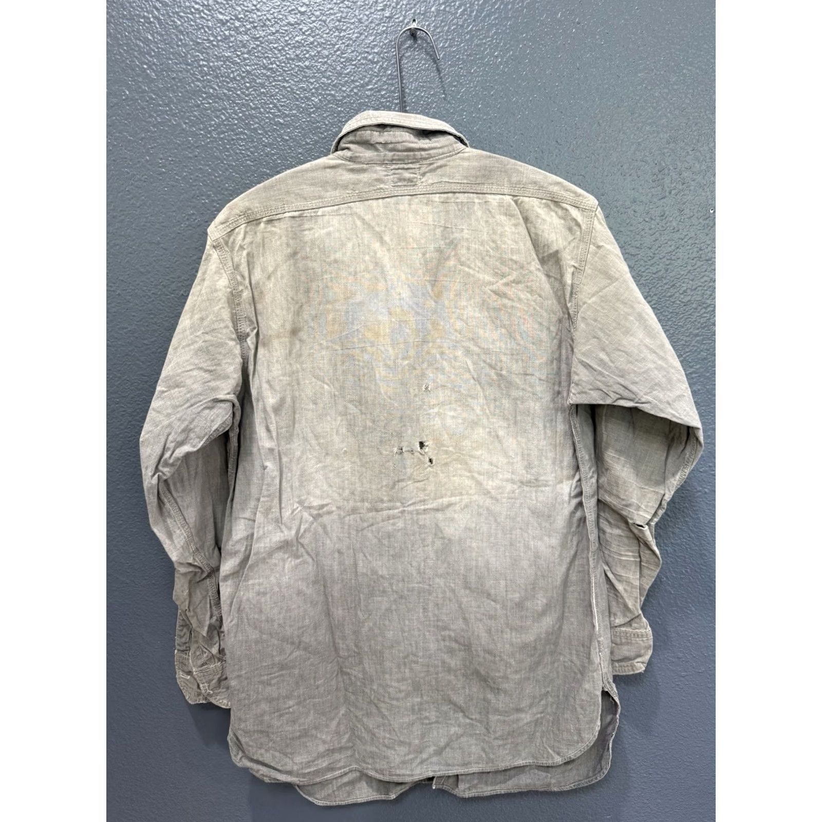 Vintage VINTAGE Allied Clothiers Gray Cotton Button-Up Shirt Men Large 40s decade Mens Size L Size US L / EU 52-54 / 3 - 6 Thumbnail