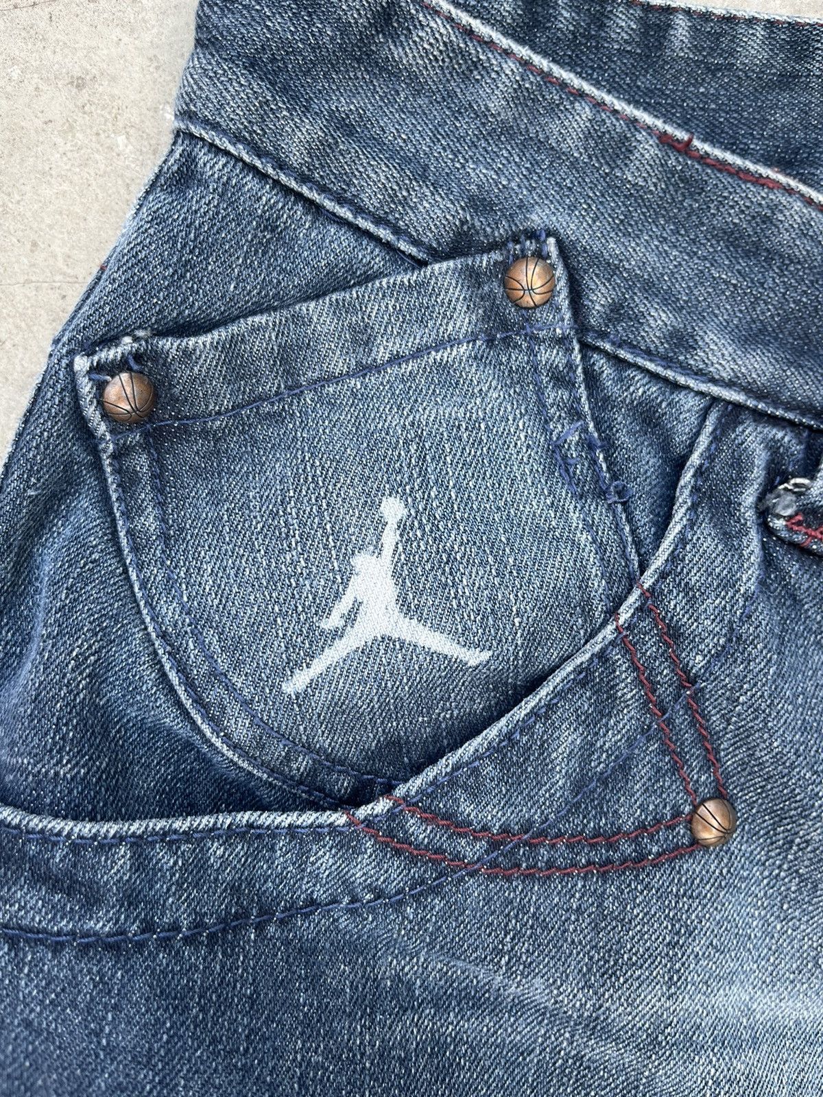 JNCO × Japanese Brand RARE AIR JORDAN 20th ANNIVERSARY EDITION Size US 34 / EU 50 - 4 Thumbnail