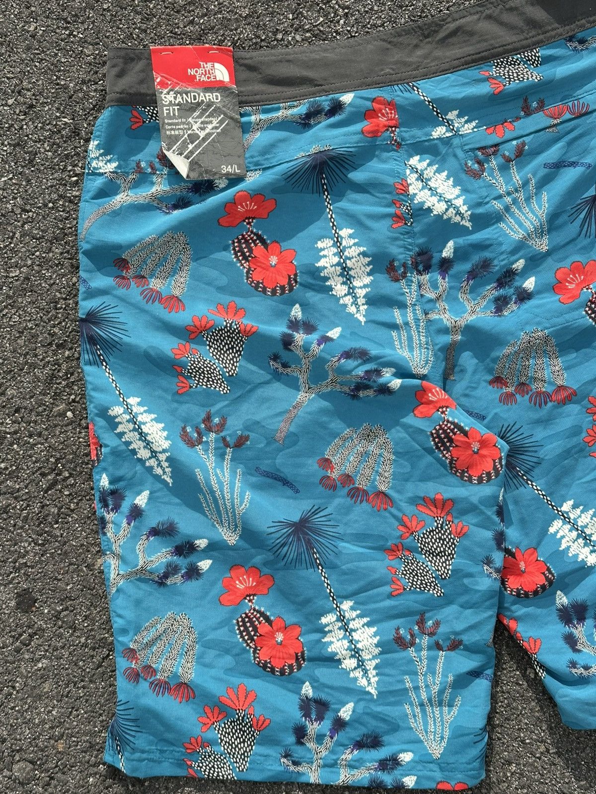 The North Face The North Face Men's Class V board shorts. Size US 34 / EU 50 - 8 Thumbnail